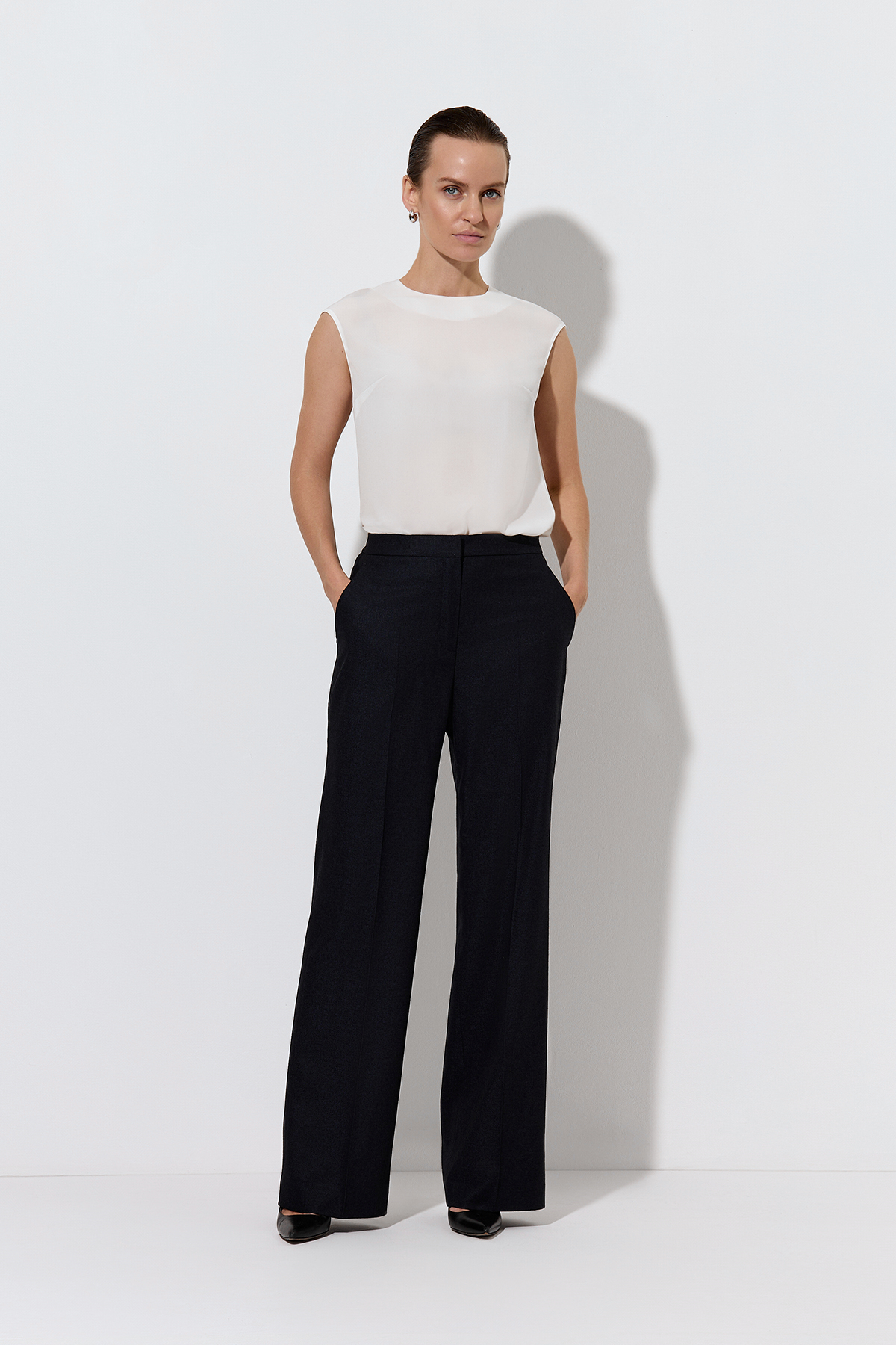 Брюки VASSA&Co, пол женский, цвет синий, фото №4