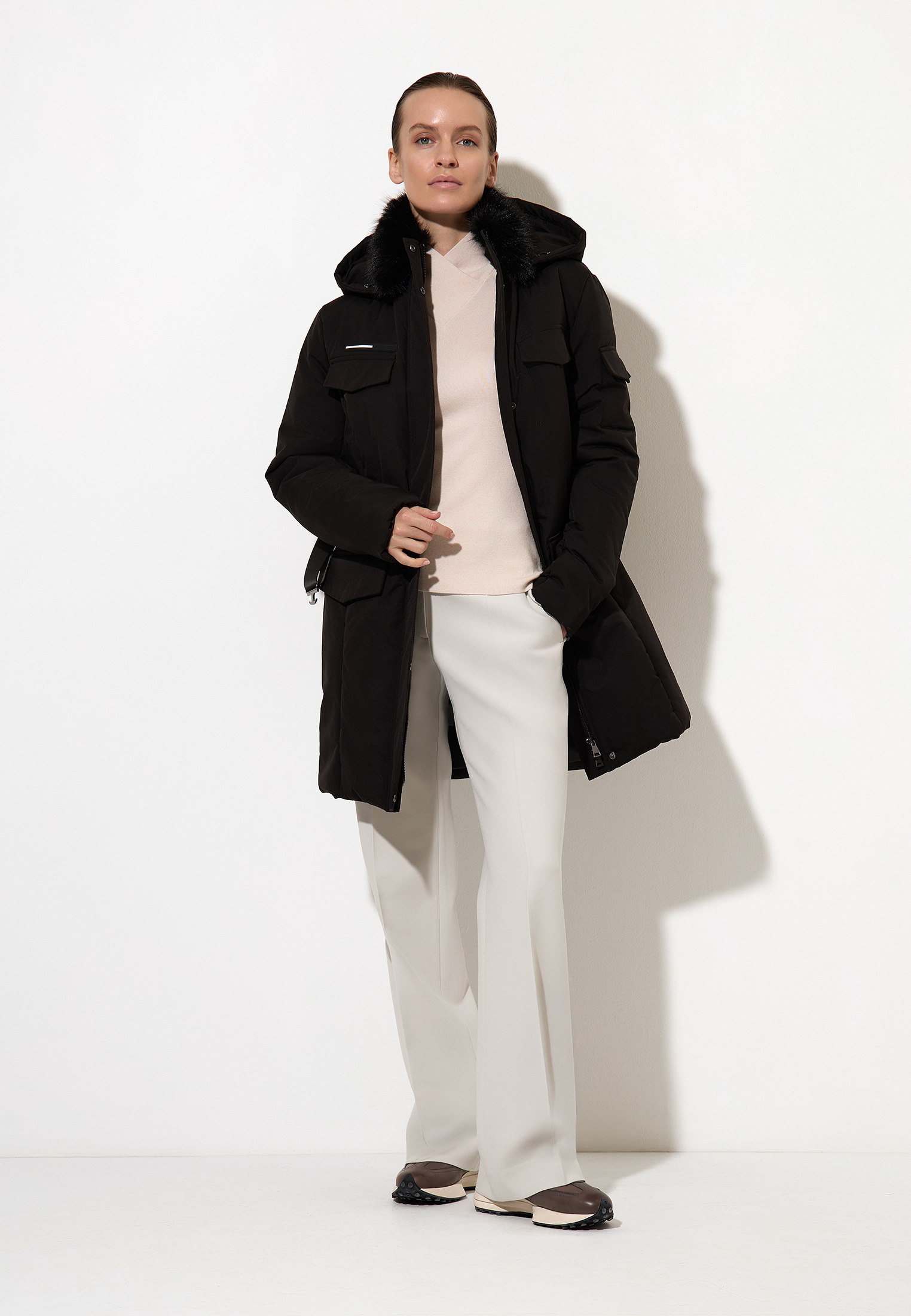 Утепленное пальто VASSA CODE, пол женский, цвет черный, фото №2