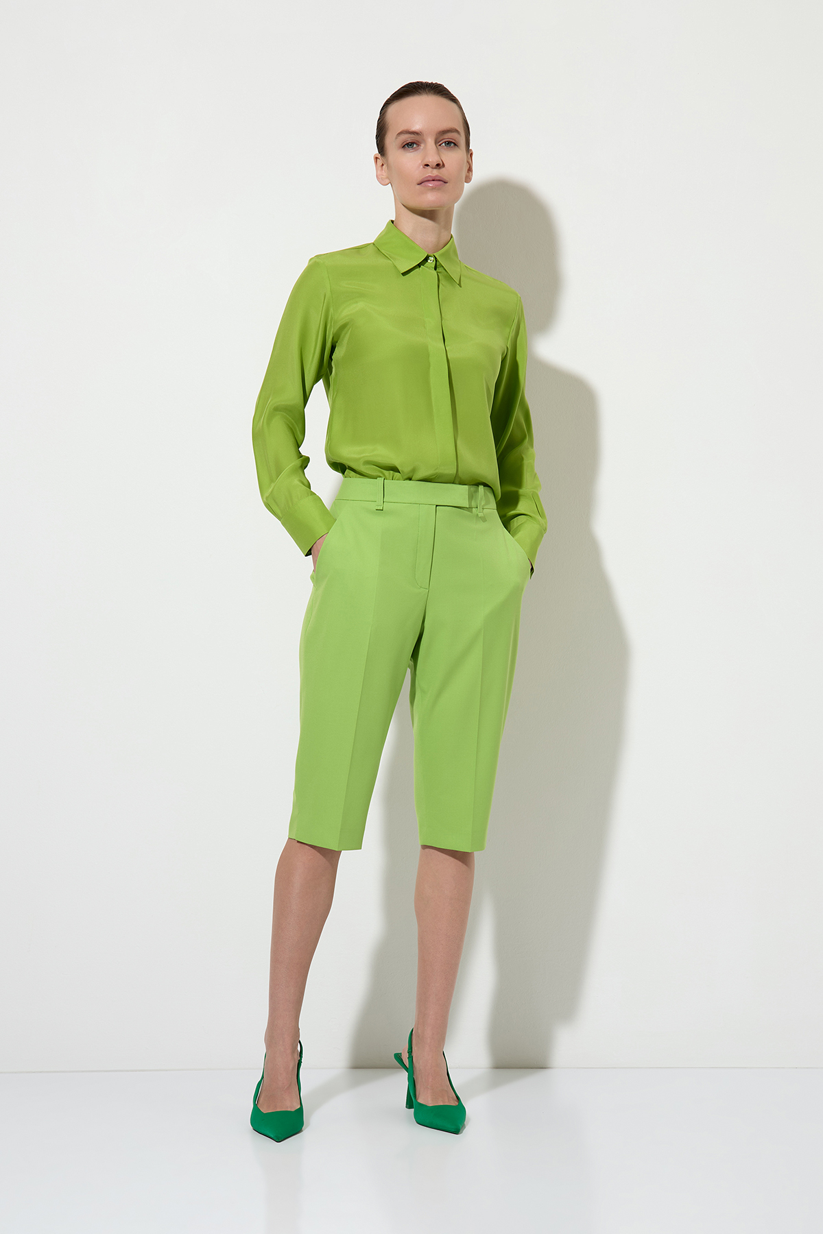Бриджи VASSA&Co, пол женский, цвет зеленый, фото №2