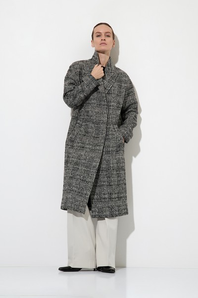 Пальто со съемной манишкой VASSA&Co, пол женский, цвет черный, фото №2