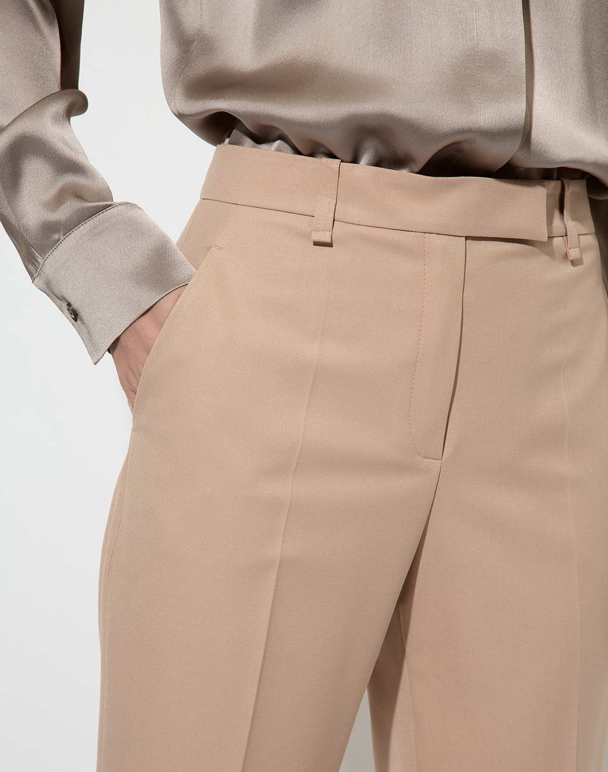 Trousers VASSA&Co, пол female, цвет бежевый, фото №3