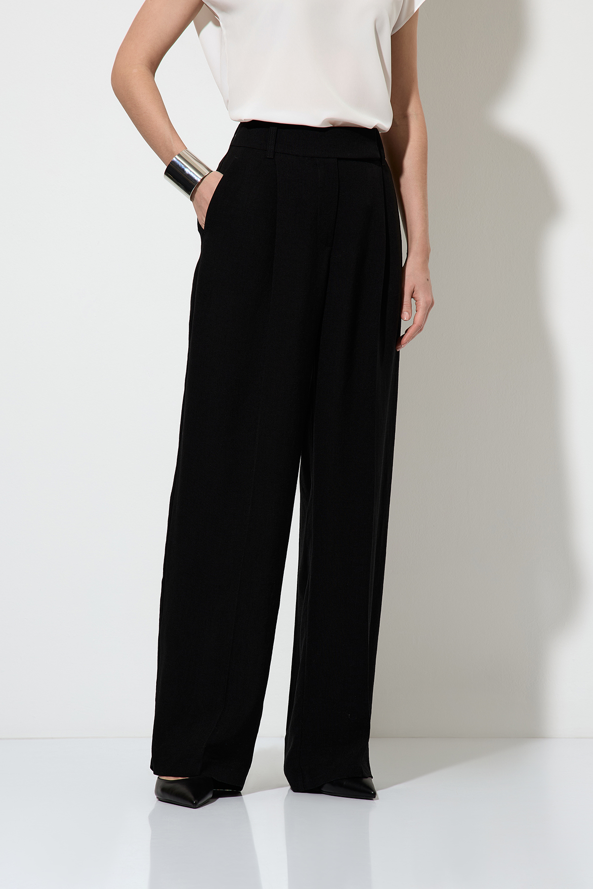 Trousers , пол female, цвет black, фото №3