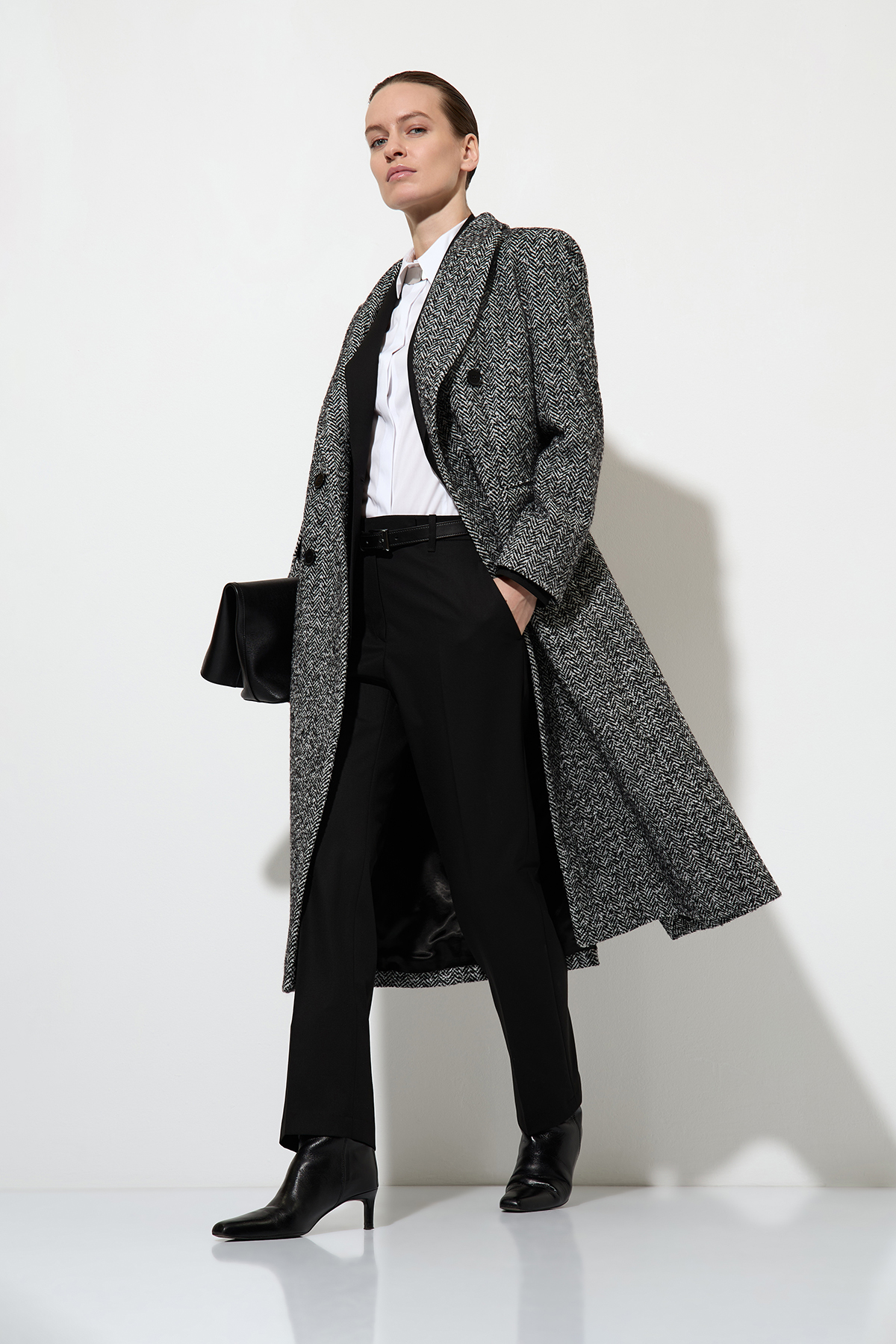 Пальто VASSA&Co, пол женский, цвет черный, фото №5