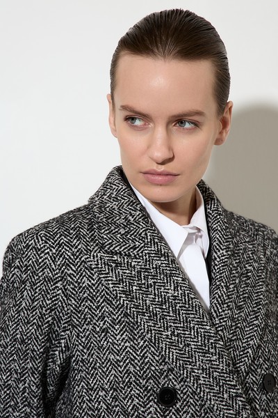 Пальто VASSA&Co, пол женский, цвет черный, фото №2