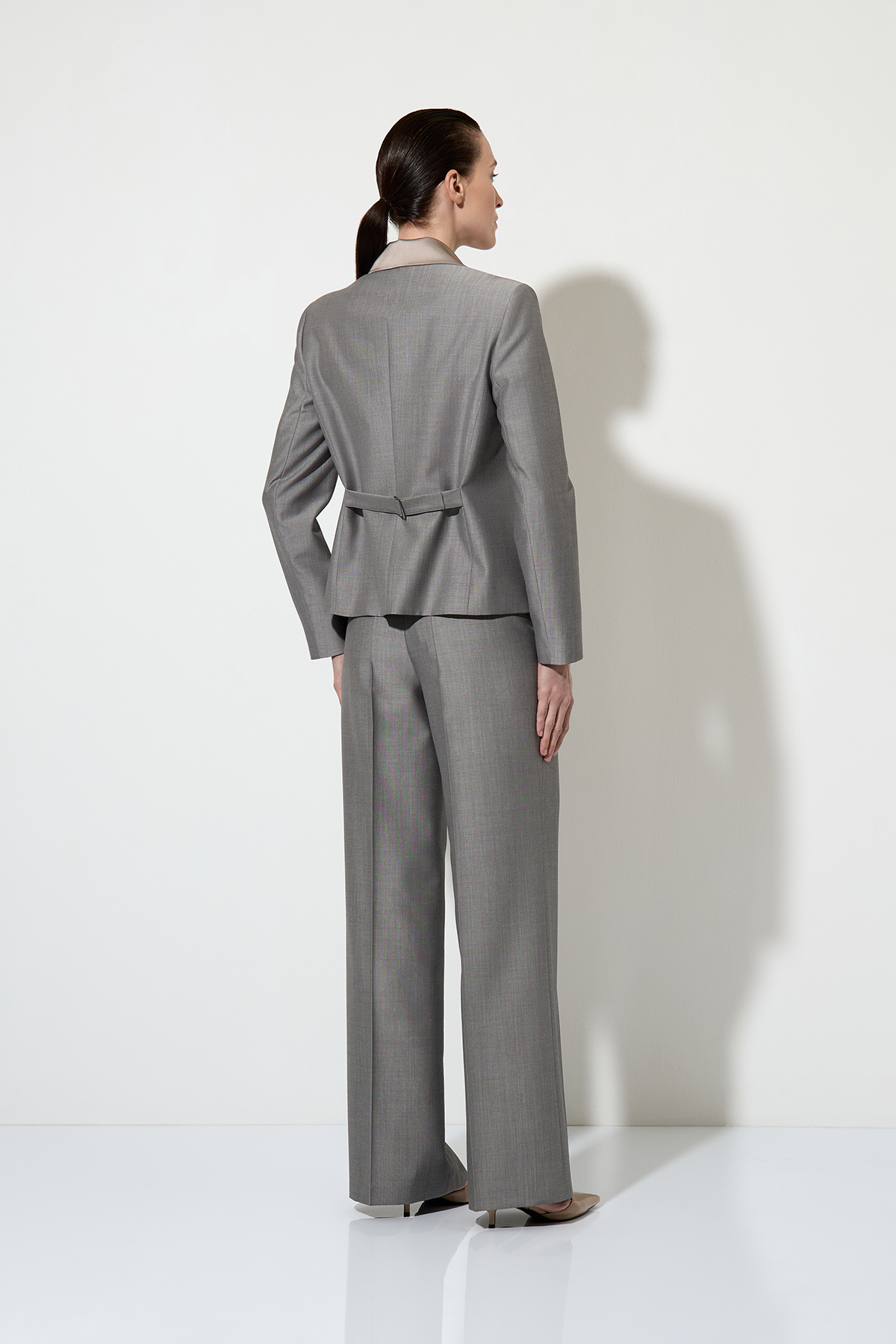 Жакет с отделкой из атласа VASSA&Co, пол женский, цвет серый, фото №13