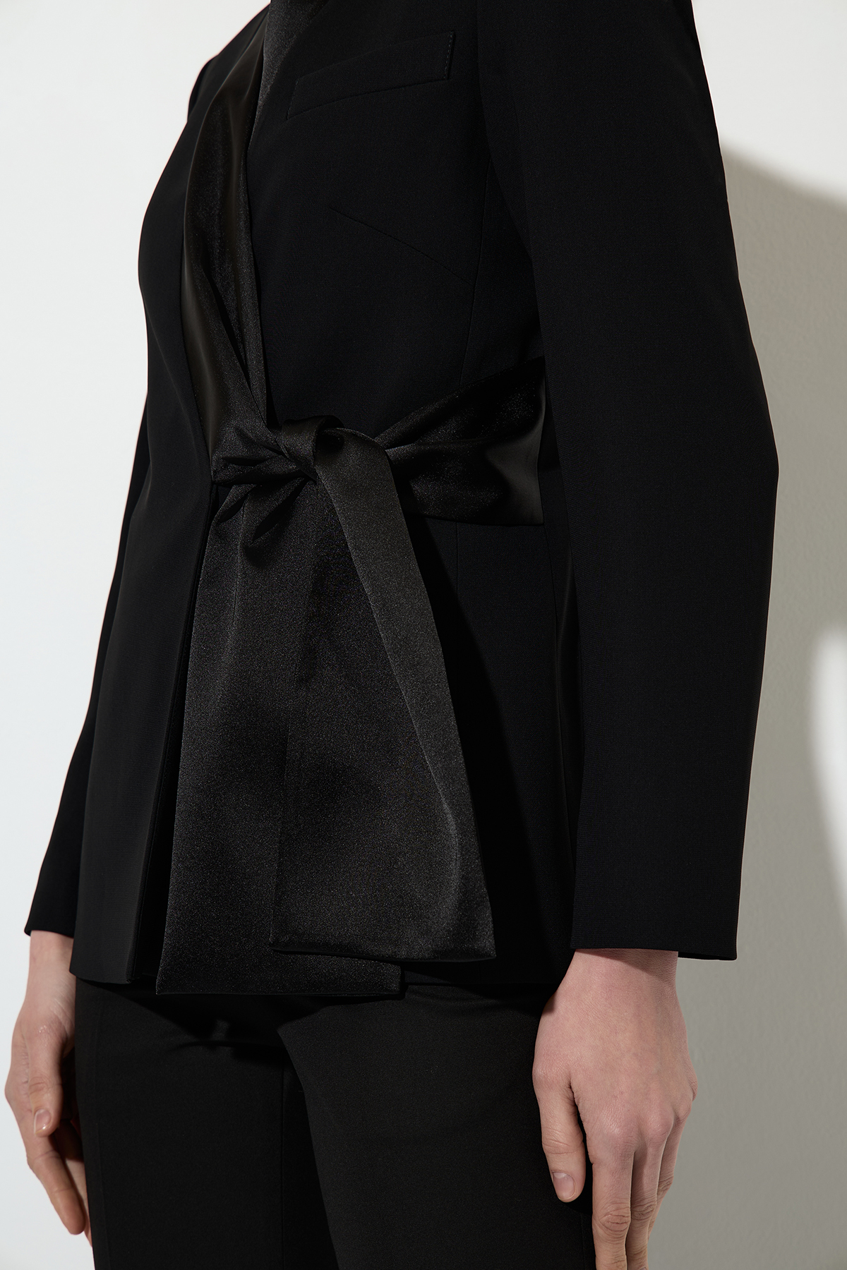 Jacket with a tie at the waist VASSA&Co, пол female, цвет black, фото №3