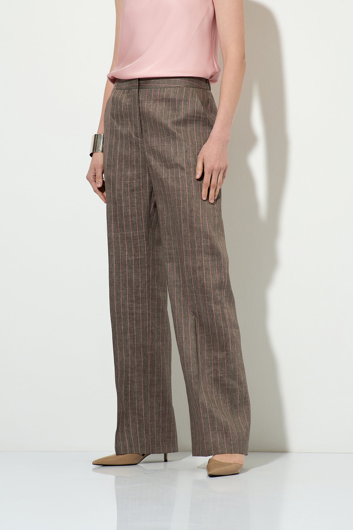 Linen trousers VASSA&Co, пол female, цвет серый, фото №4