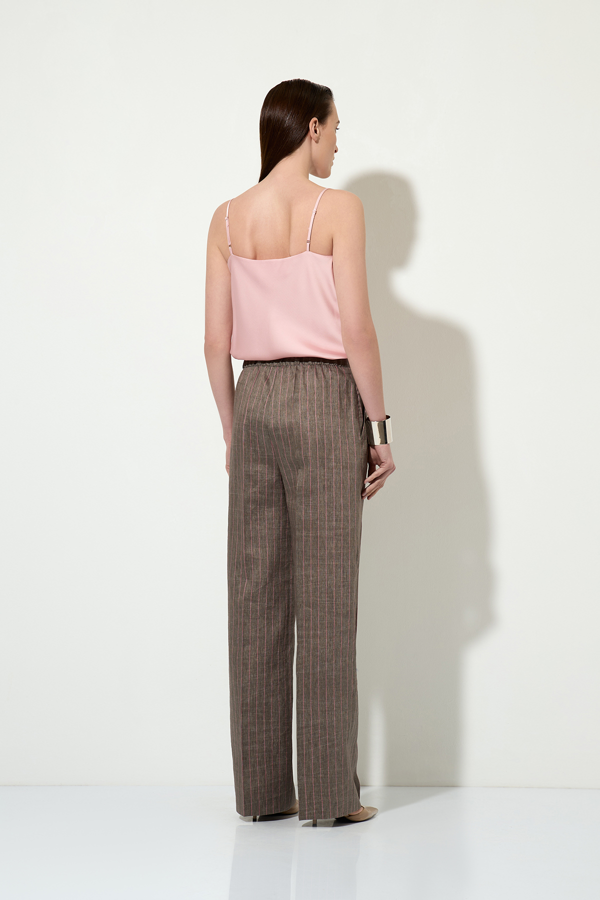 Linen trousers VASSA&Co, пол female, цвет серый, фото №5