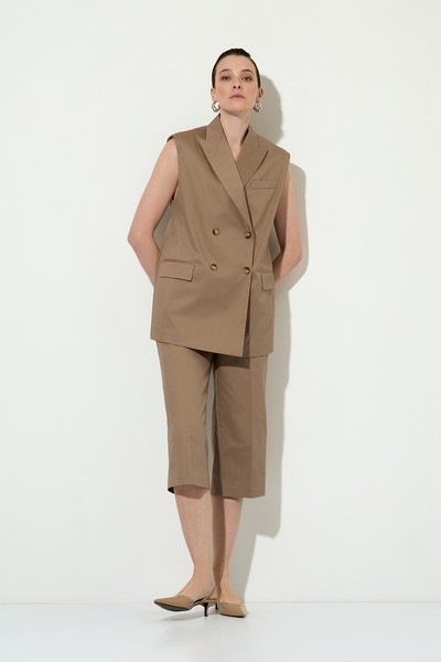 Двубортный жакет без рукавов VASSA&Co, пол женский, цвет коричневый, фото №2