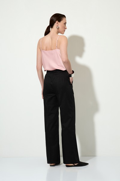 Trousers VASSA&Co, пол female, цвет black, фото №3