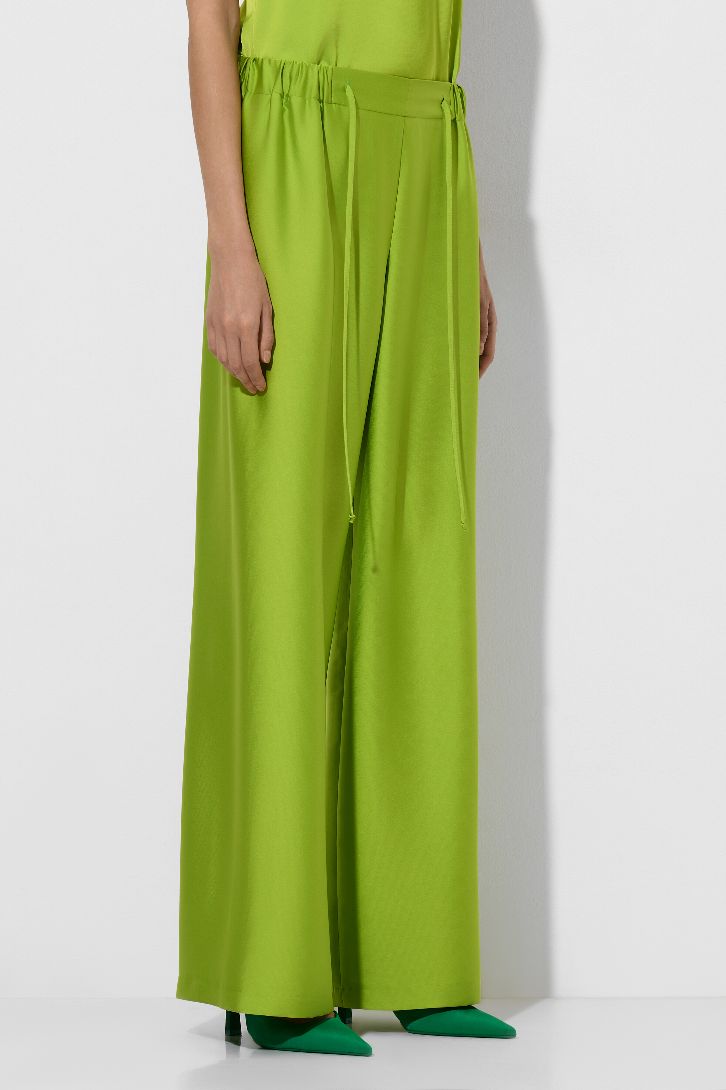 Брюки в пижамном стиле , пол женский, цвет зеленый, фото №3