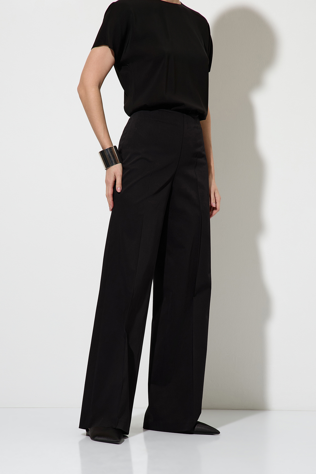 Trousers VASSA&Co, пол female, цвет black, фото №2