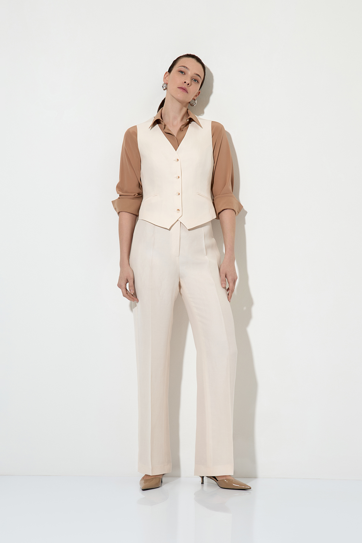 Классический жилет из полульна , пол женский, цвет молочный, фото №3