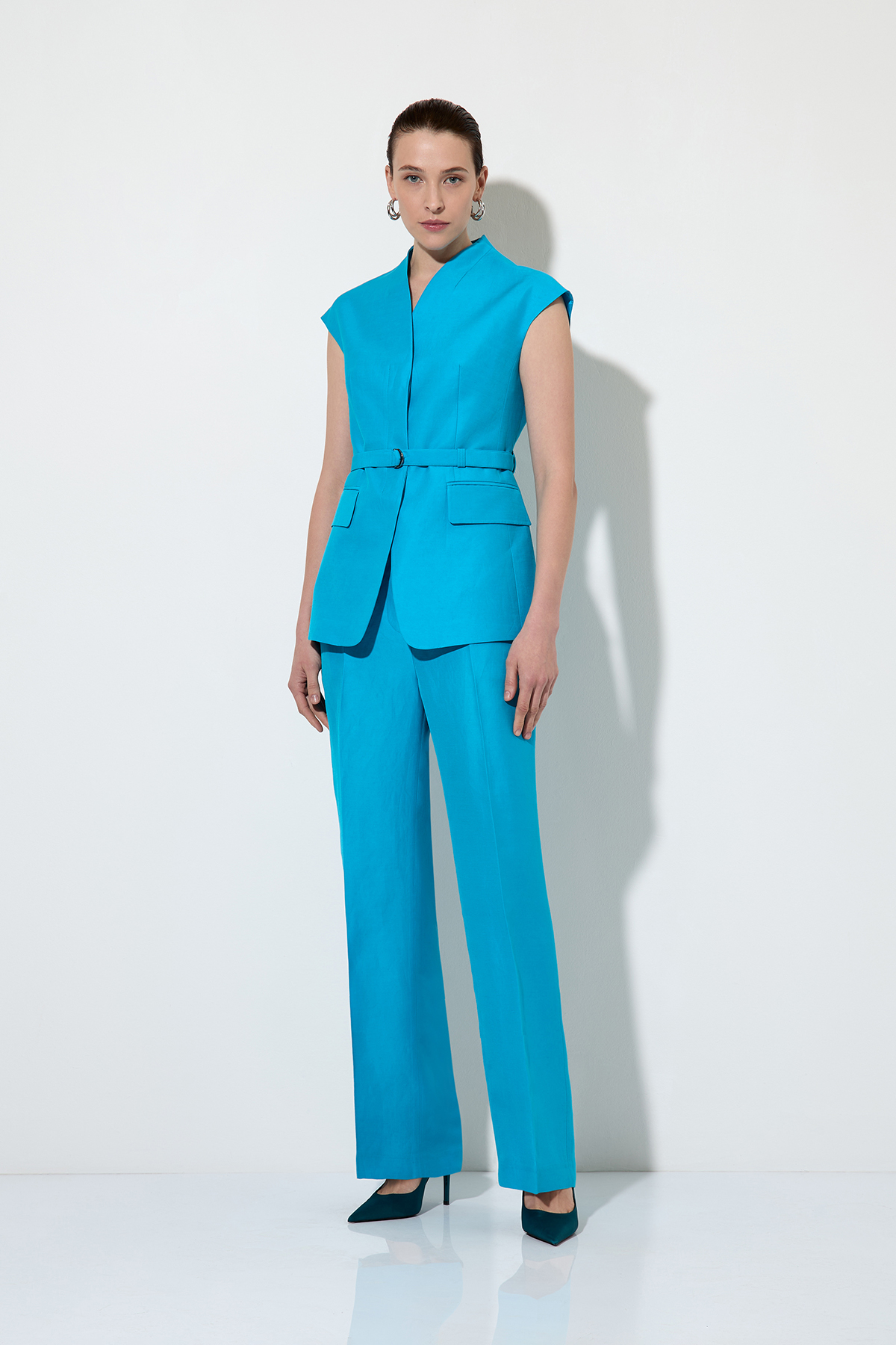 Sleeveless jacket , пол female, цвет голубой, фото №2