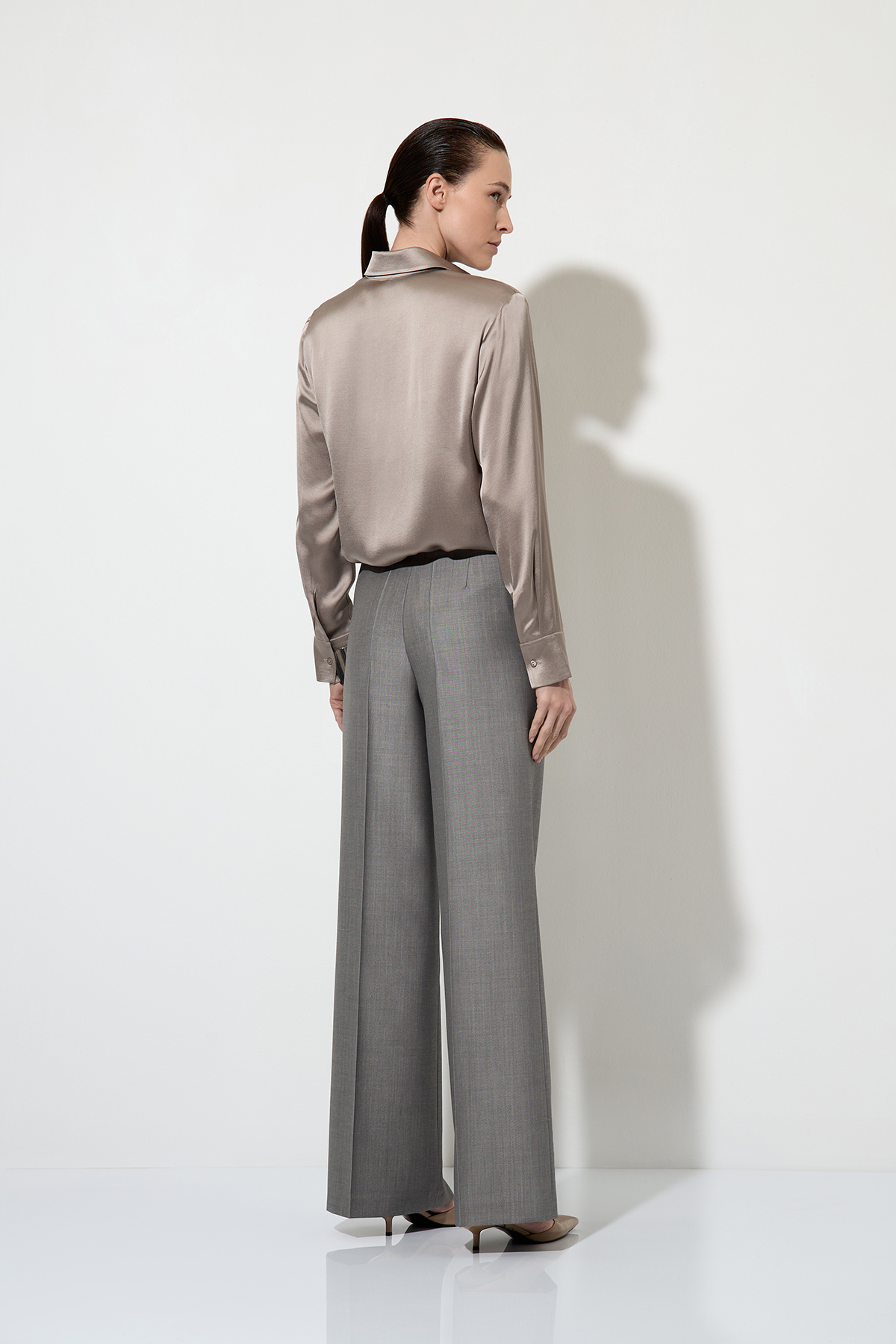 Брюки VASSA&Co, пол женский, цвет серый, фото №13