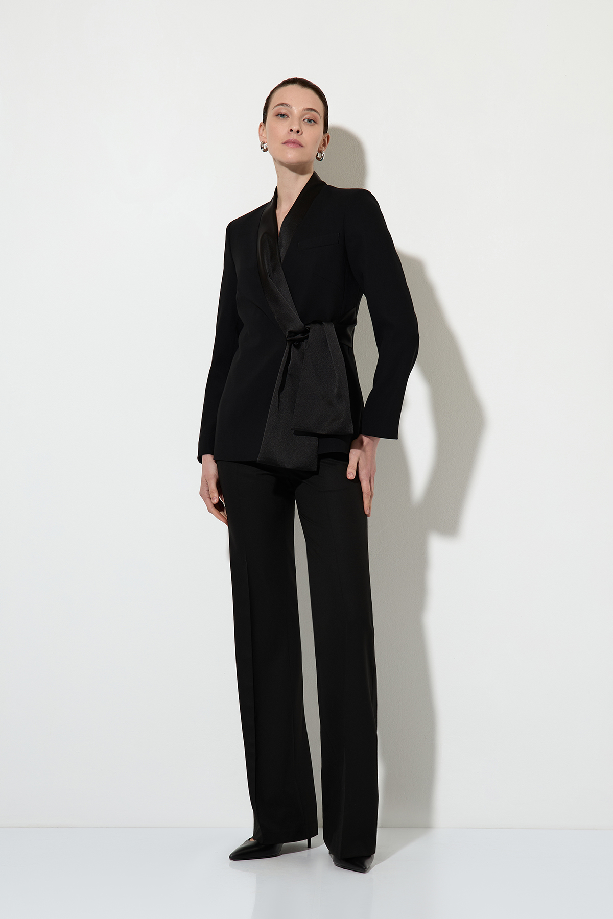 Jacket with a tie at the waist VASSA&Co, пол female, цвет black, фото №2