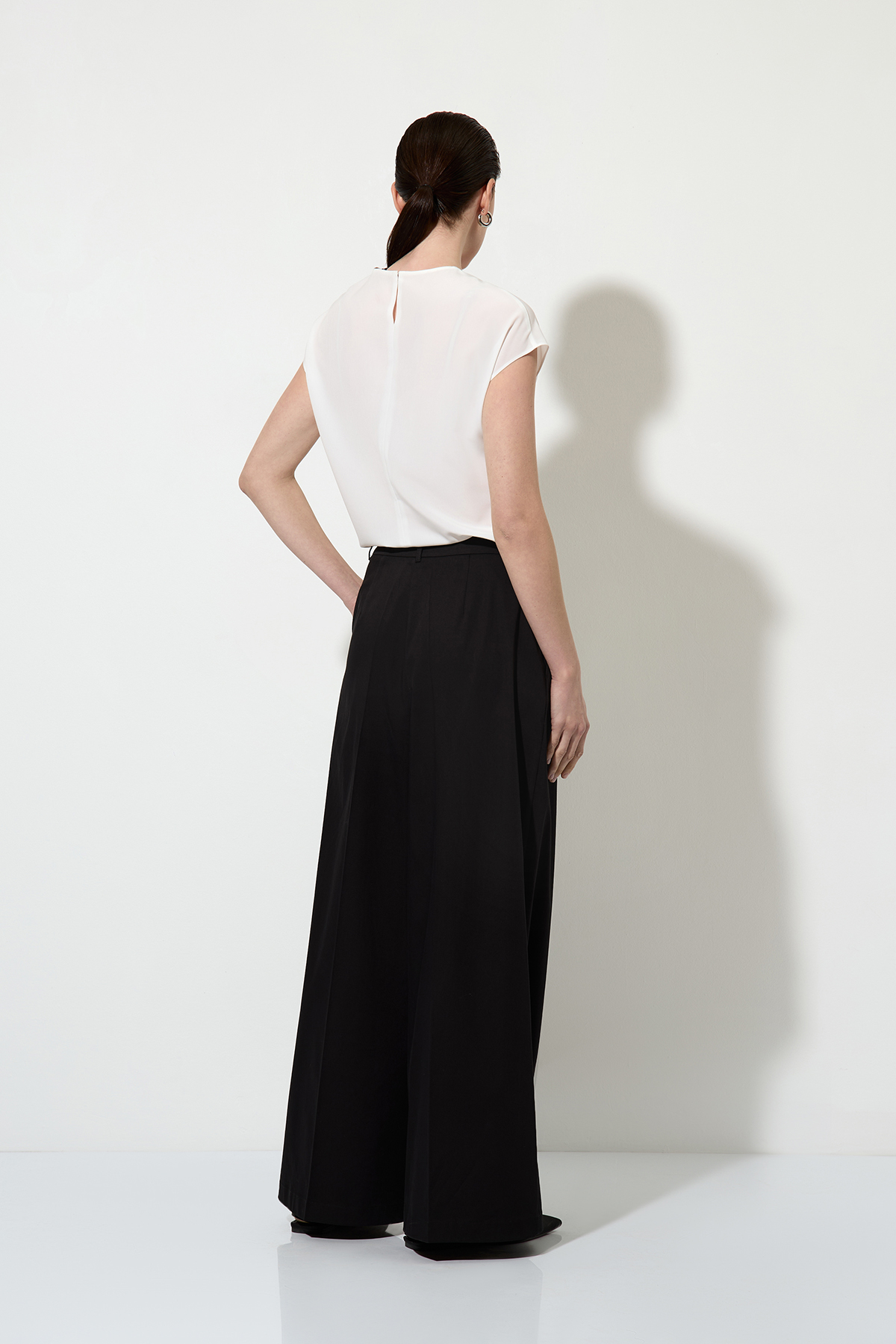 Wide cotton trousers VASSA&Co, пол female, цвет black, фото №5