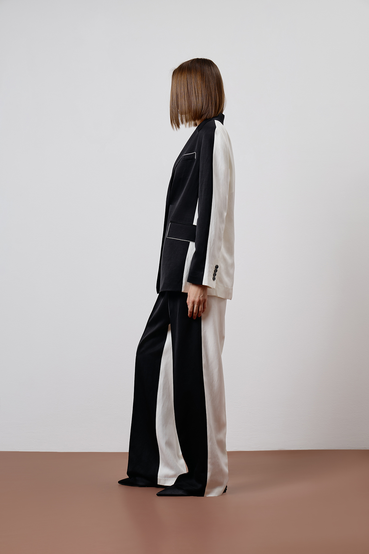 Жакет с контрастными деталями VASSA CODE, пол женский, цвет черный, фото №3