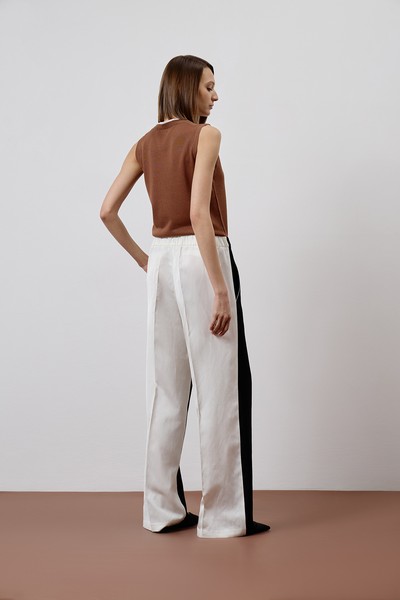 Брюки с контрастными полосами VASSA CODE, пол female, цвет black, фото №3