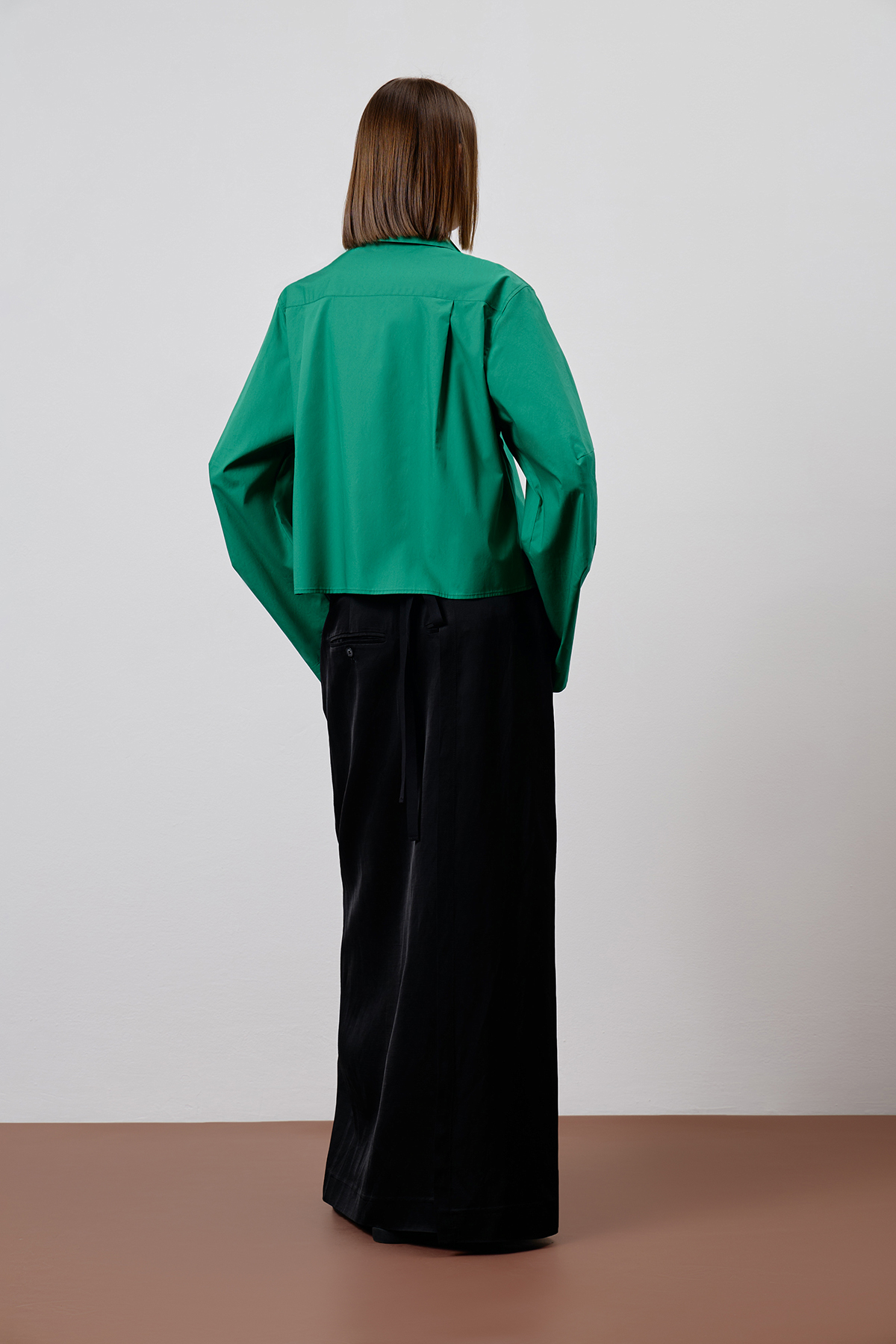 Укороченная рубашка VASSA CODE, пол female, цвет салатовый, фото №3