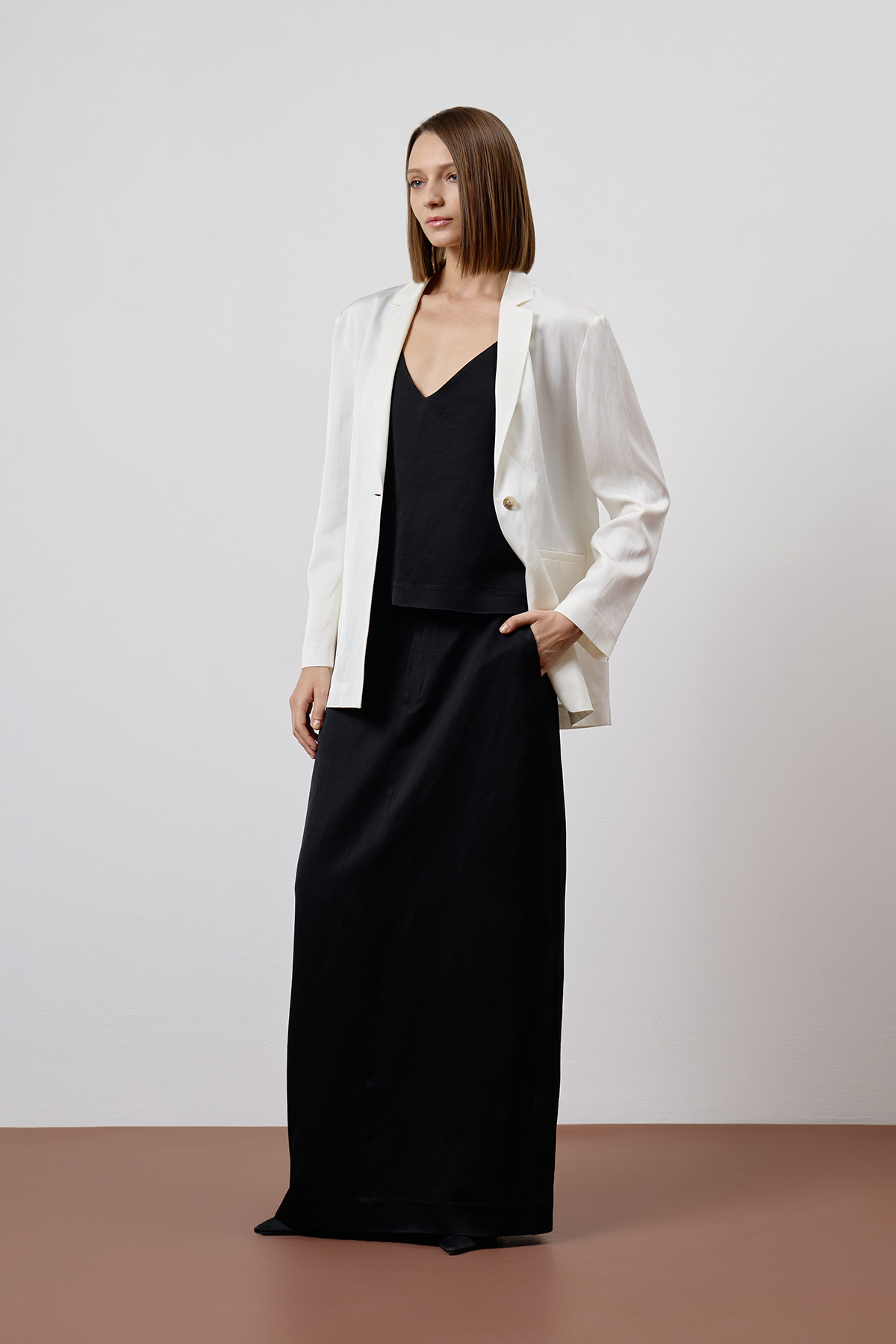 Топ черный VASSA CODE, пол женский, цвет черный, фото №5