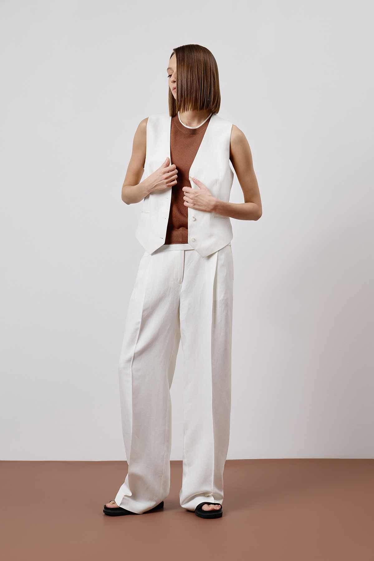 Жилет белый VASSA CODE, пол женский, цвет белый, фото №2