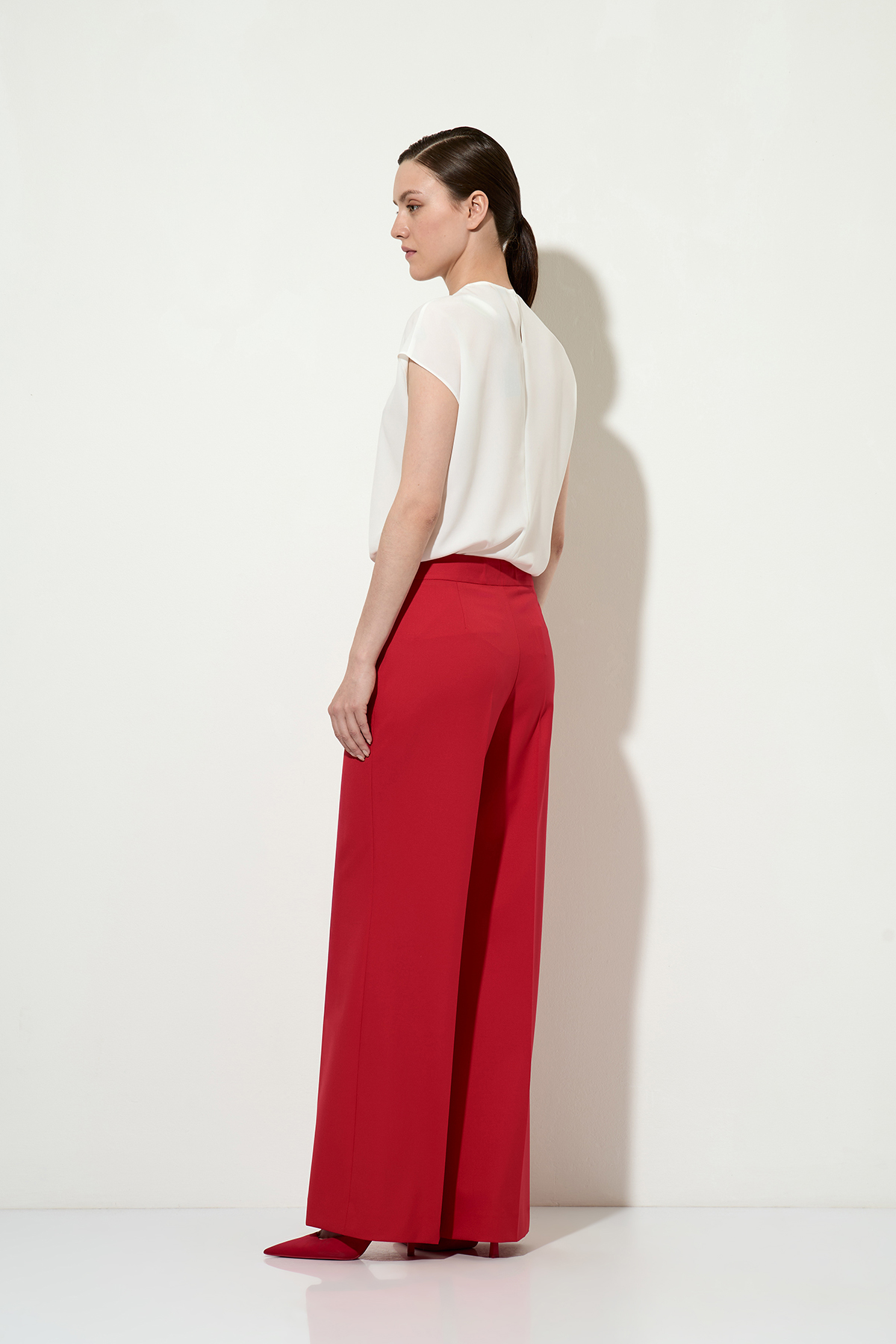 Брюки со скрытой застежкой VASSA&Co, пол женский, цвет красный, фото №3