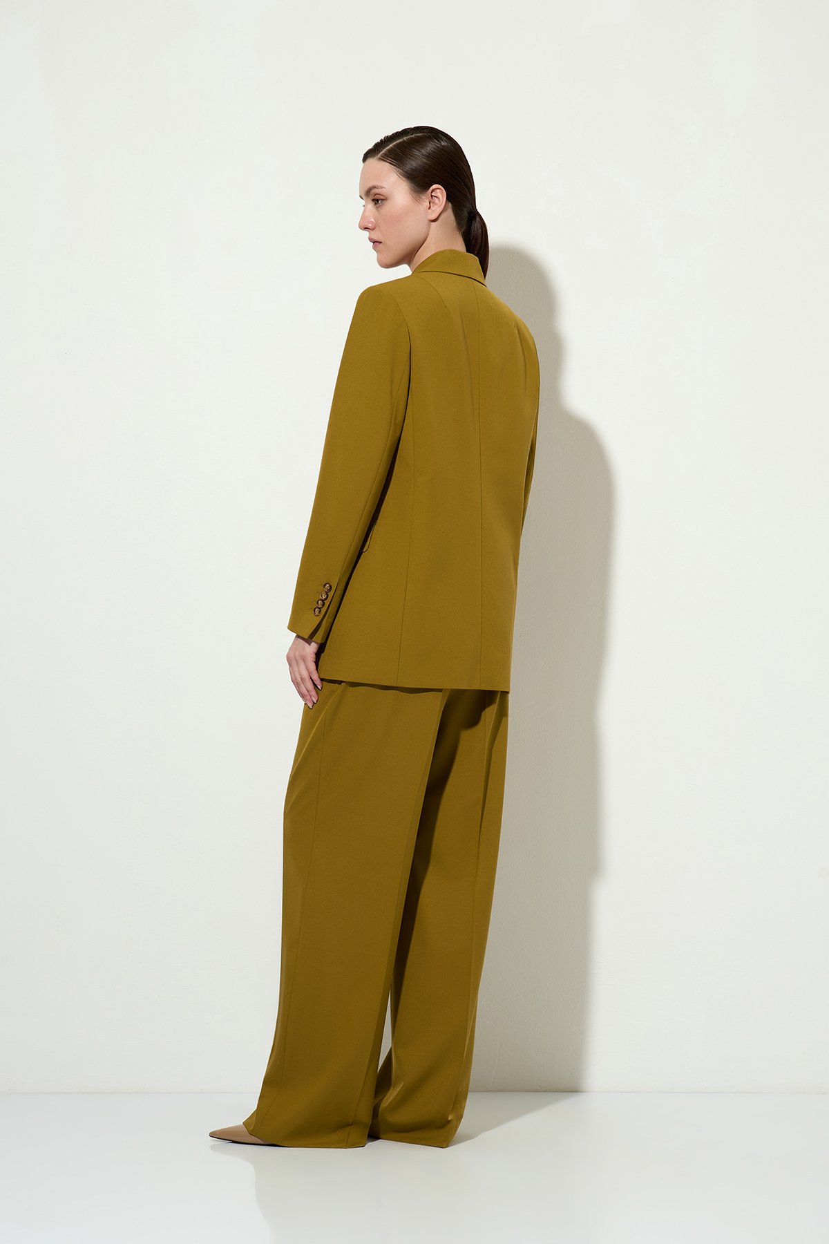 Однобортный жакет VASSA&Co, пол женский, цвет хаки, фото №7