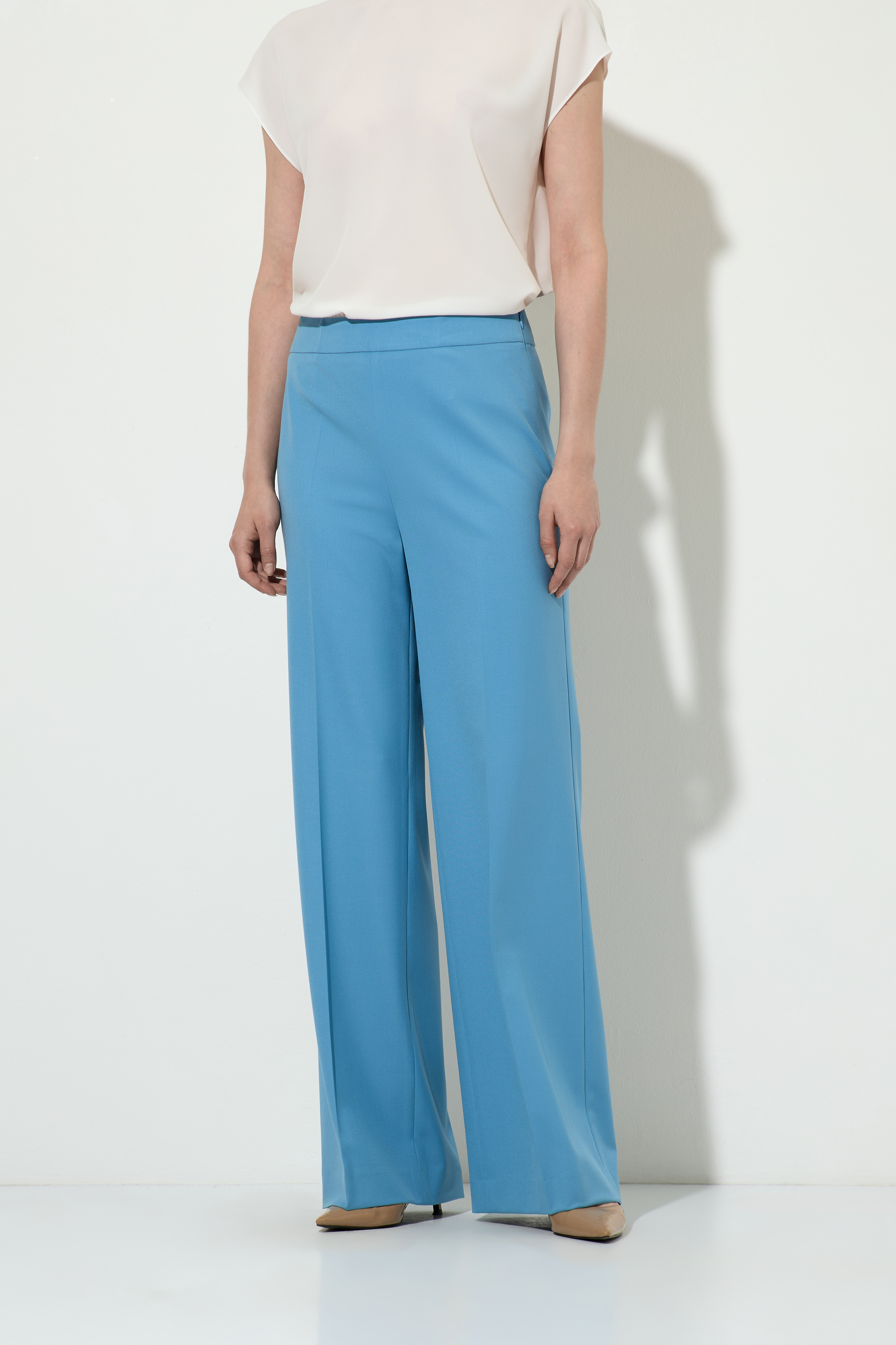 Брюки VASSA&Co, пол женский, цвет голубой, фото №3