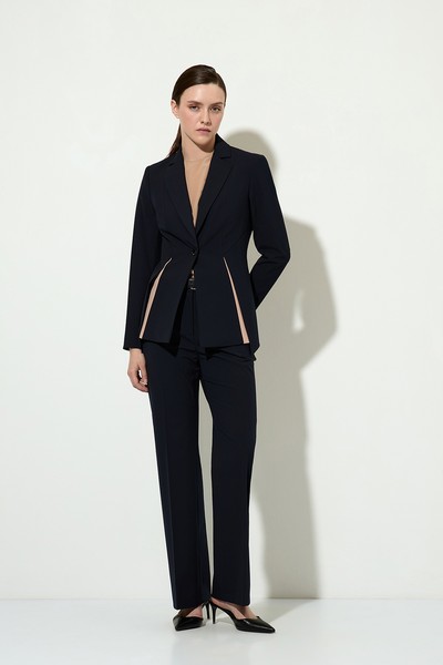 Однобортный жакет приталенного силуэта VASSA&Co, пол женский, цвет синий, фото №6