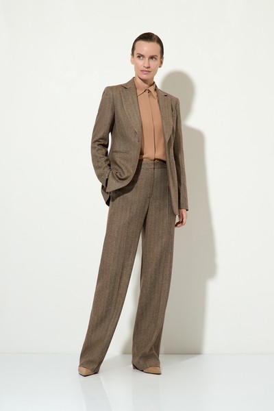 Однобортный жакет приталенного силуэта VASSA&Co, пол женский, цвет коричневый, фото №4