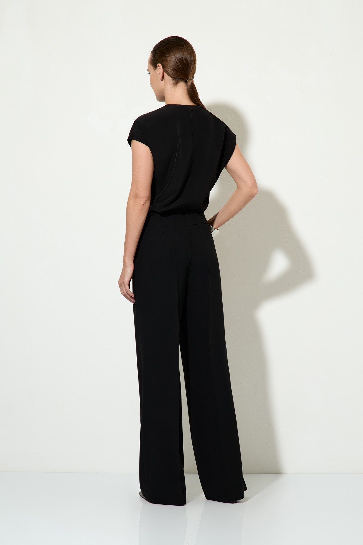 Брюки VASSA&Co, пол женский, цвет черный, фото №3