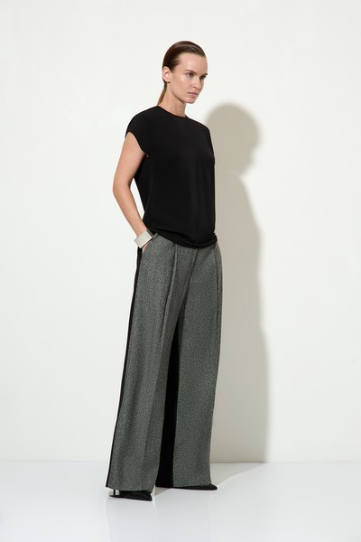 Брюки в стиле color block VASSA&Co, пол женский, цвет серый, фото №3