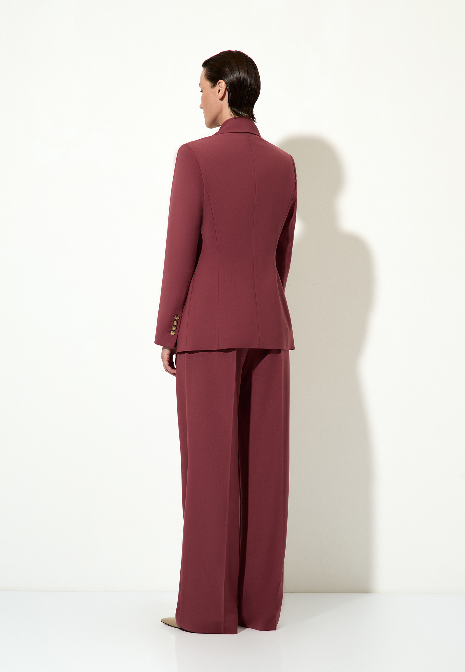 Жакет из полушерстяной ткани VASSA&Co, пол женский, цвет бордовый, фото №4