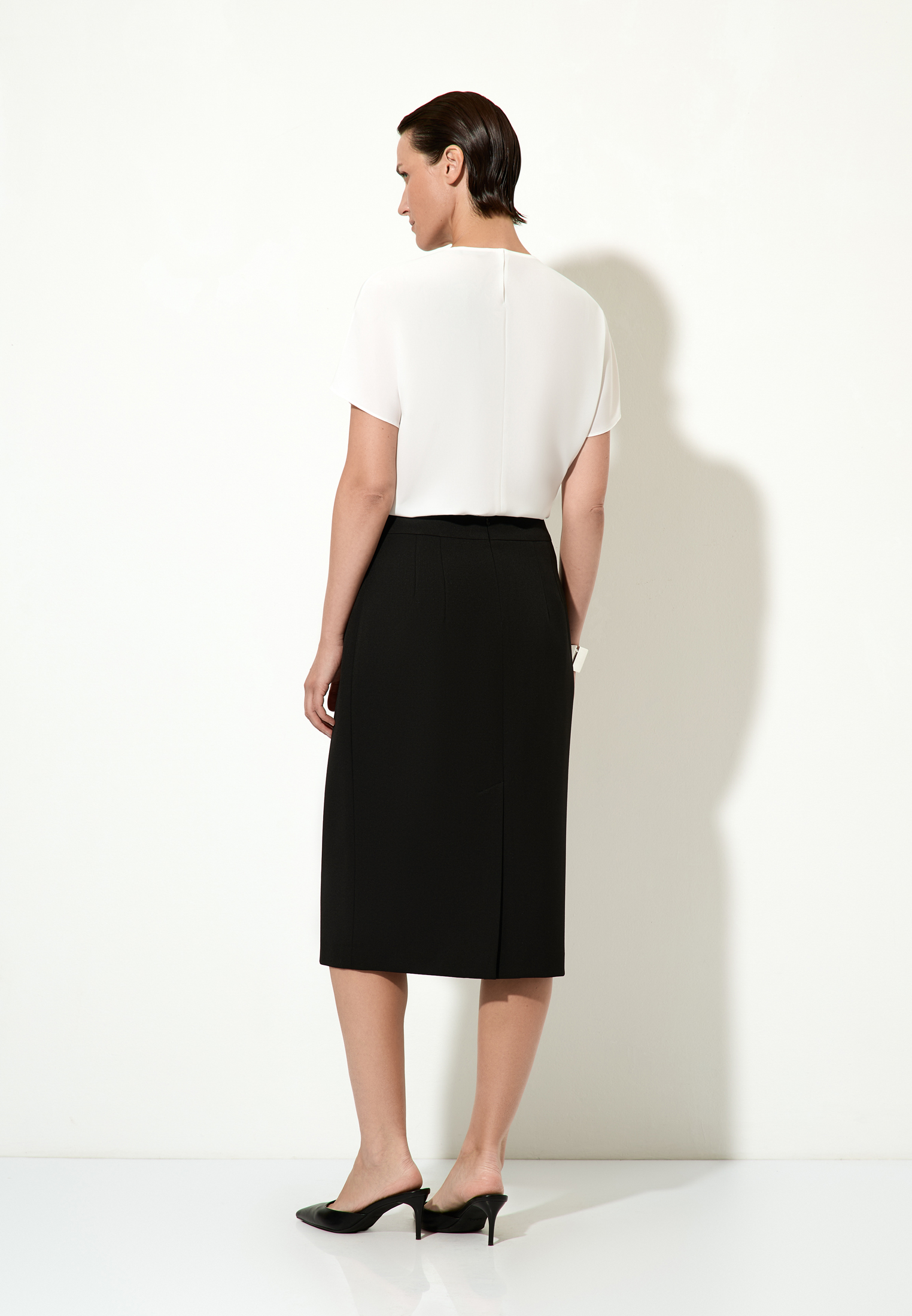 Юбка с асимметричной драпировкой VASSA&Co, пол female, цвет black, фото №4