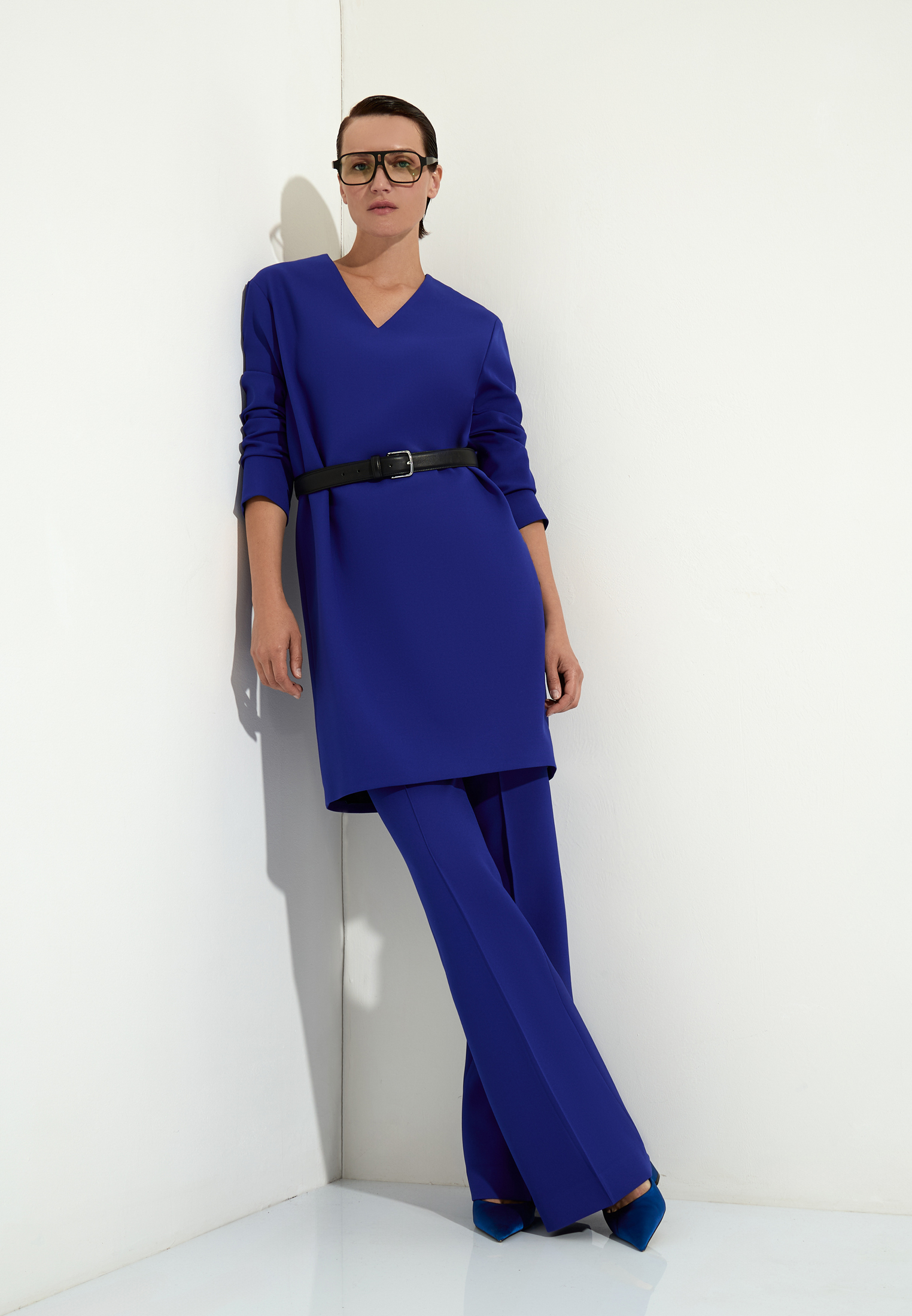 Платье со съемной манишкой VASSA&Co, пол женский, цвет синий, фото №4