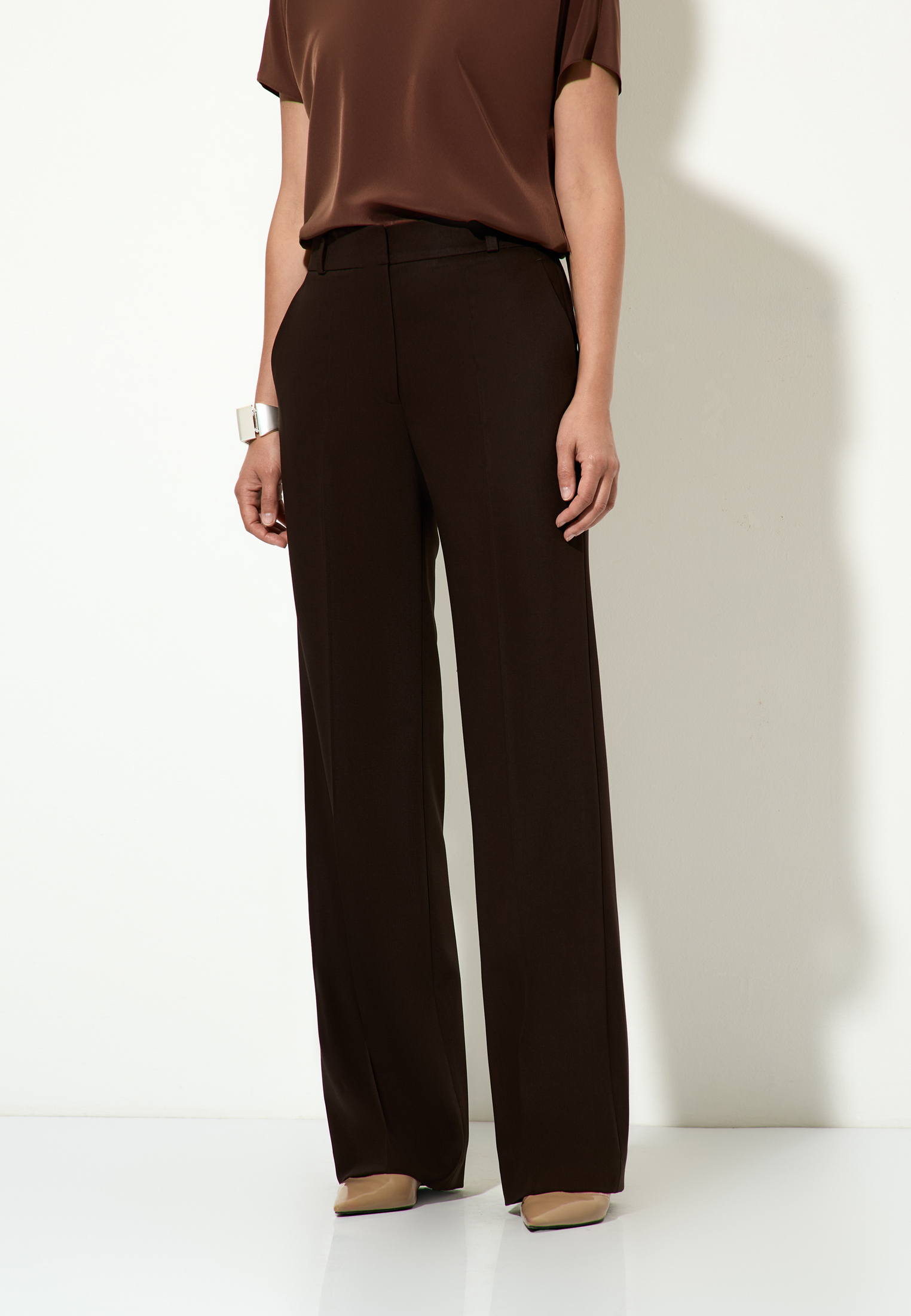 Брюки прямые VASSA&Co, пол женский, цвет коричневый, фото №2