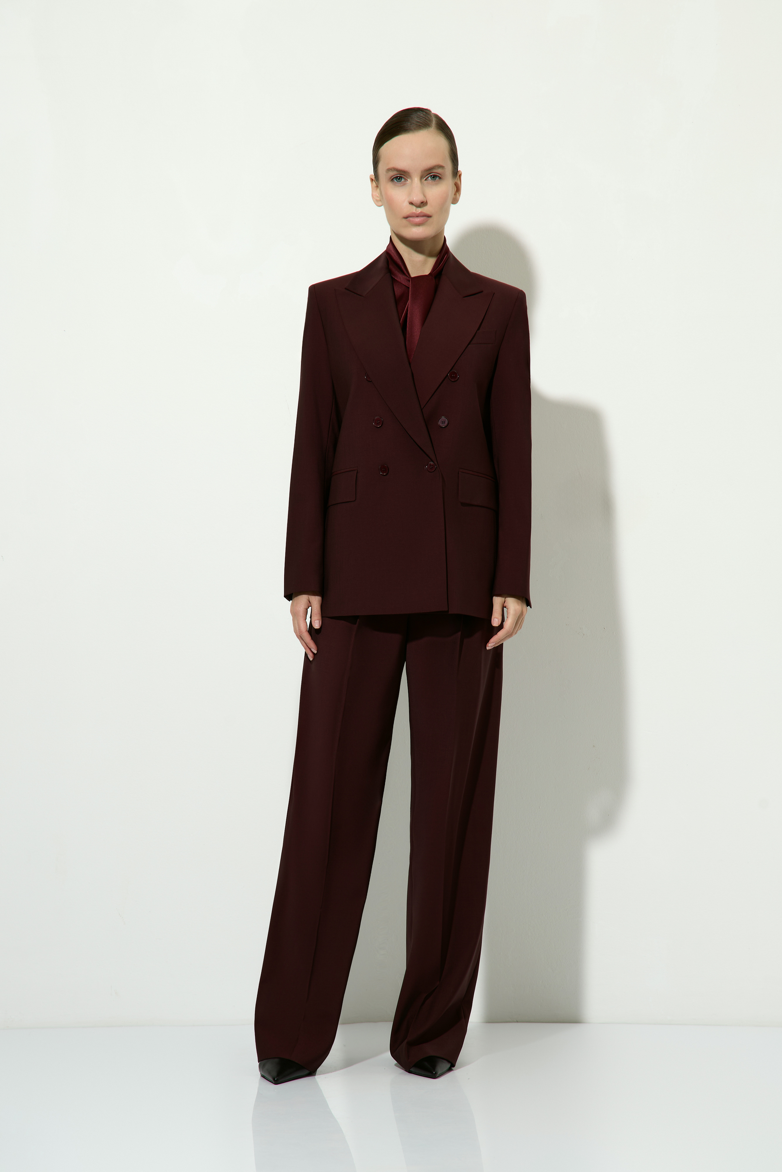 Брюки широкие бордовые VASSA&Co, пол женский, цвет бордовый, фото №7