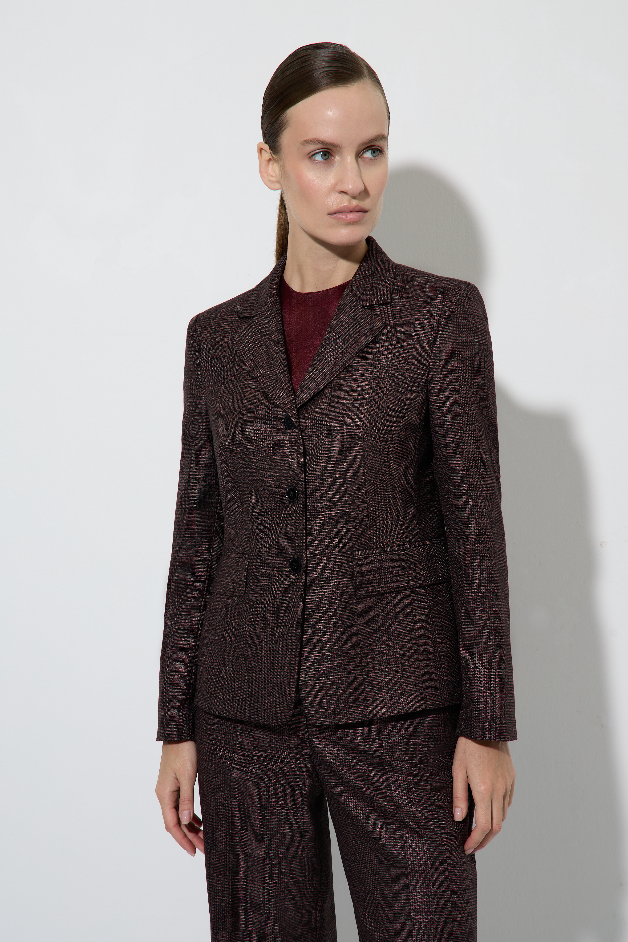 Жакет укороченный VASSA&Co, пол женский, цвет бордовый, фото №4