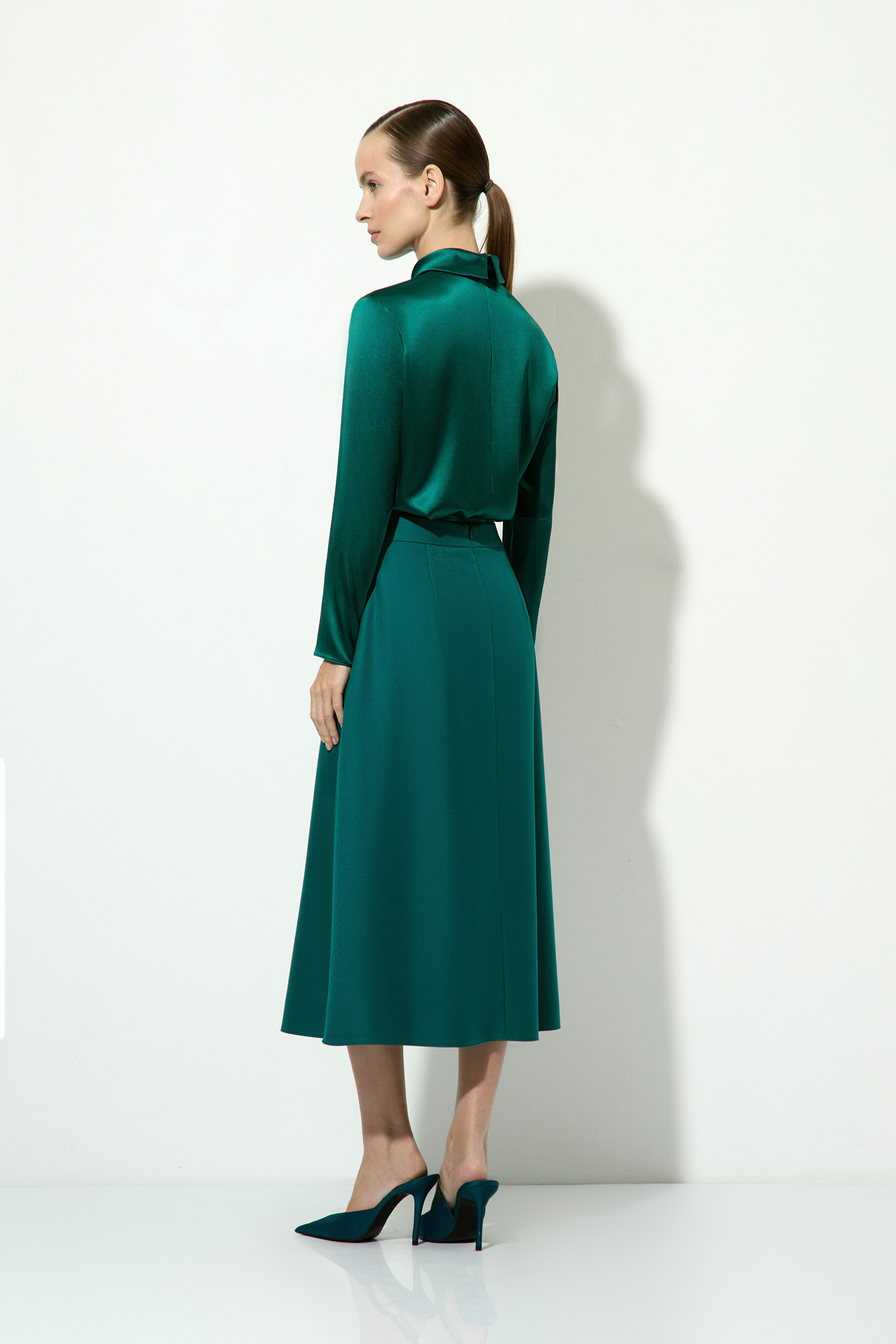 Юбка изумрудного цвета VASSA&Co, пол женский, цвет зеленый, фото №3