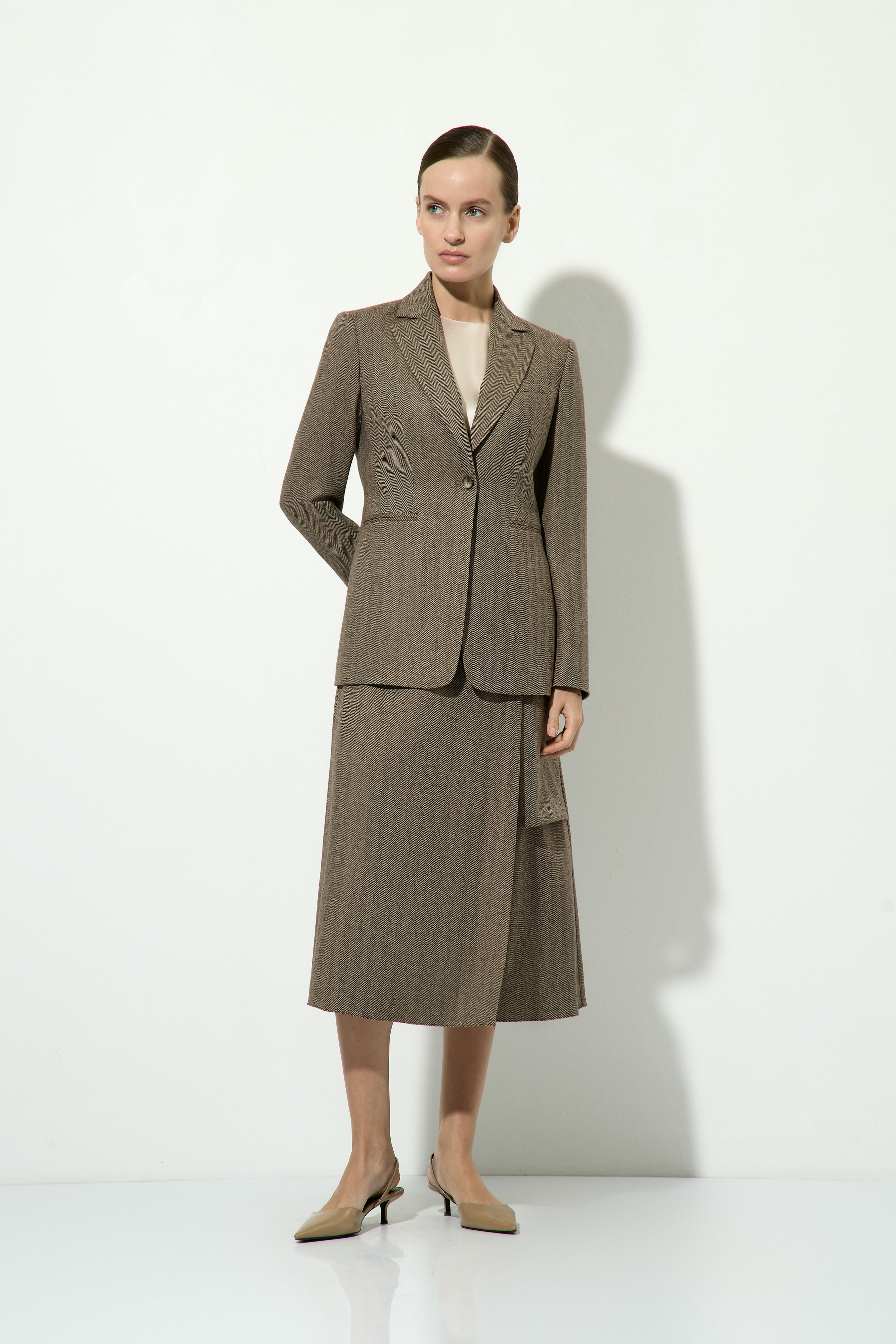 Юбка с асимметричной деталью VASSA&Co, пол женский, цвет коричневый, фото №3