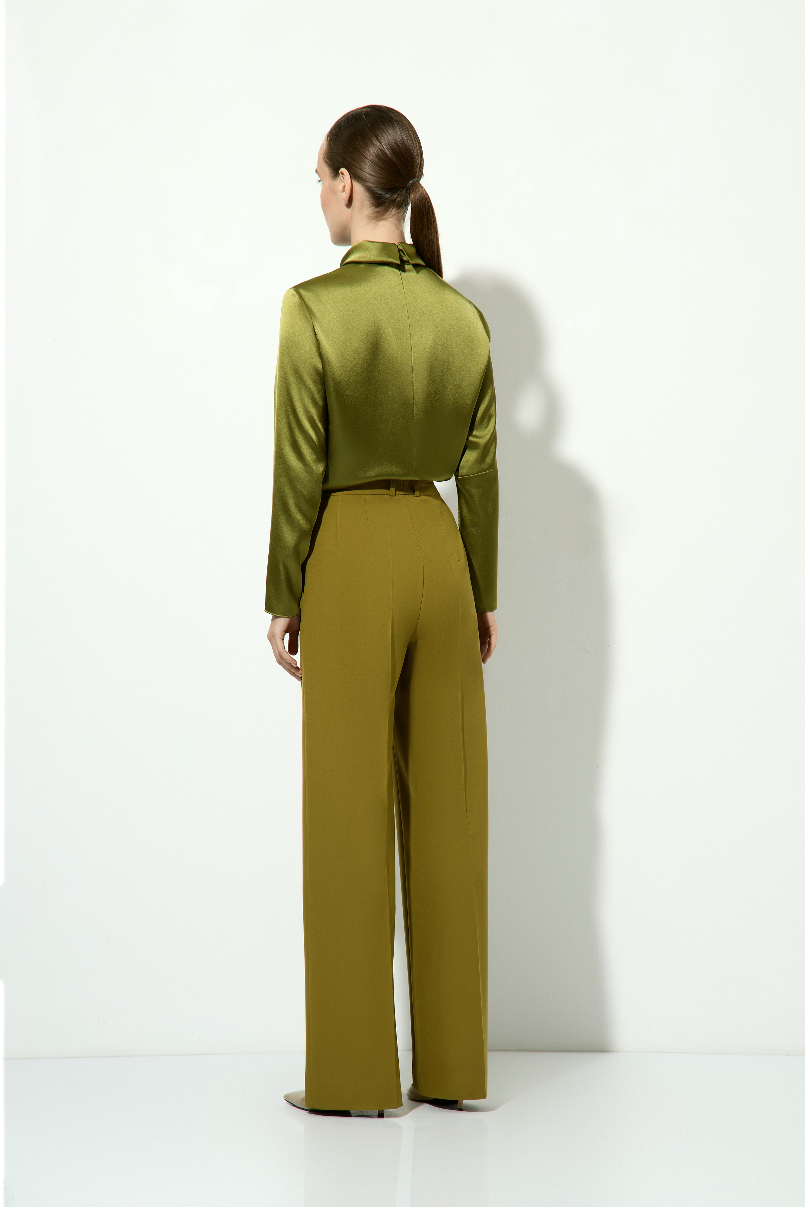 Блузка с длинным рукавом VASSA&Co, пол женский, цвет хаки, фото №4