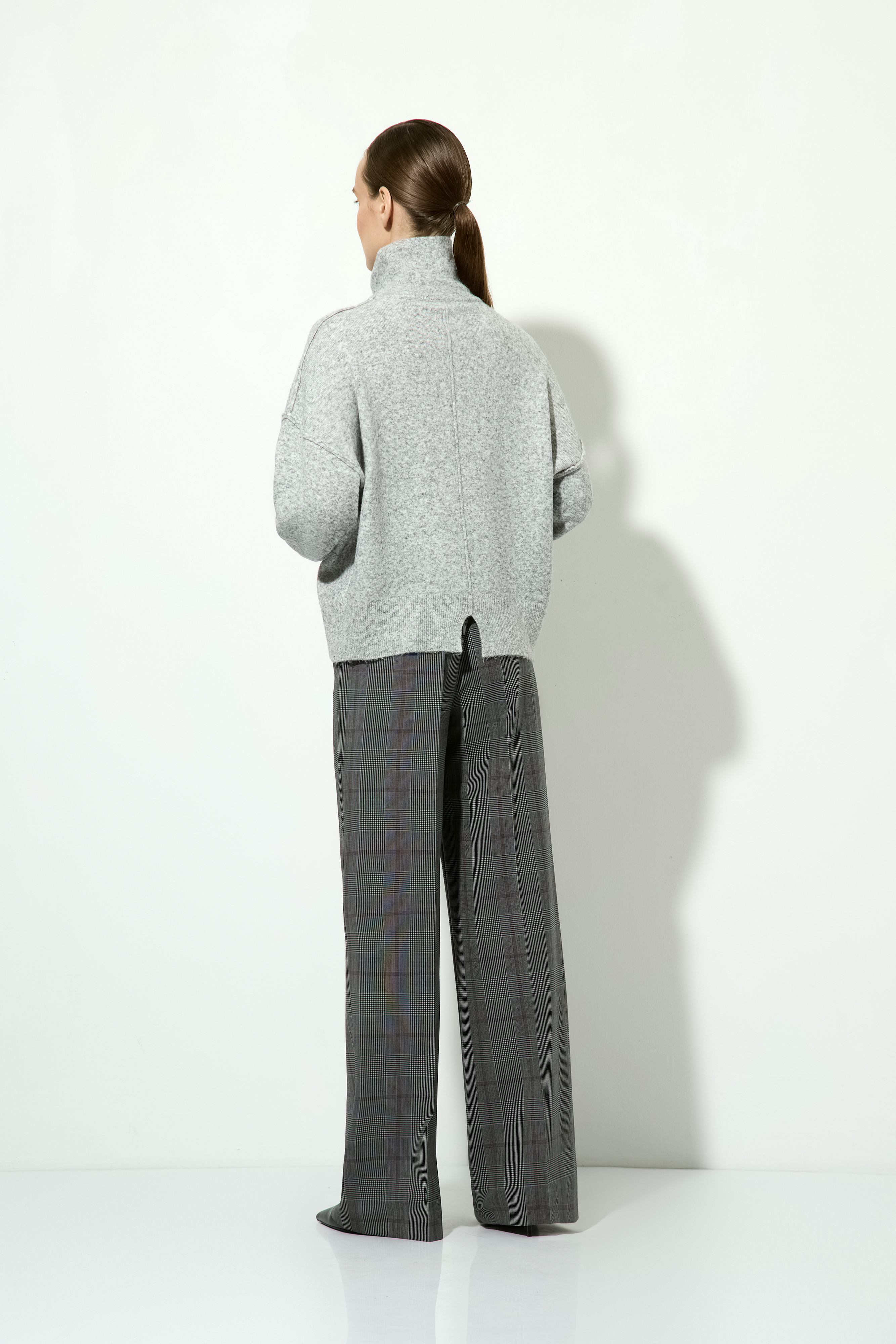 Джемпер женский с горлом VASSA CODE, пол female, цвет серый, фото №3