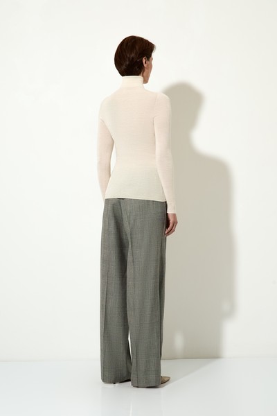 Pullover VASSA CODE, пол female, цвет milky color, фото №4