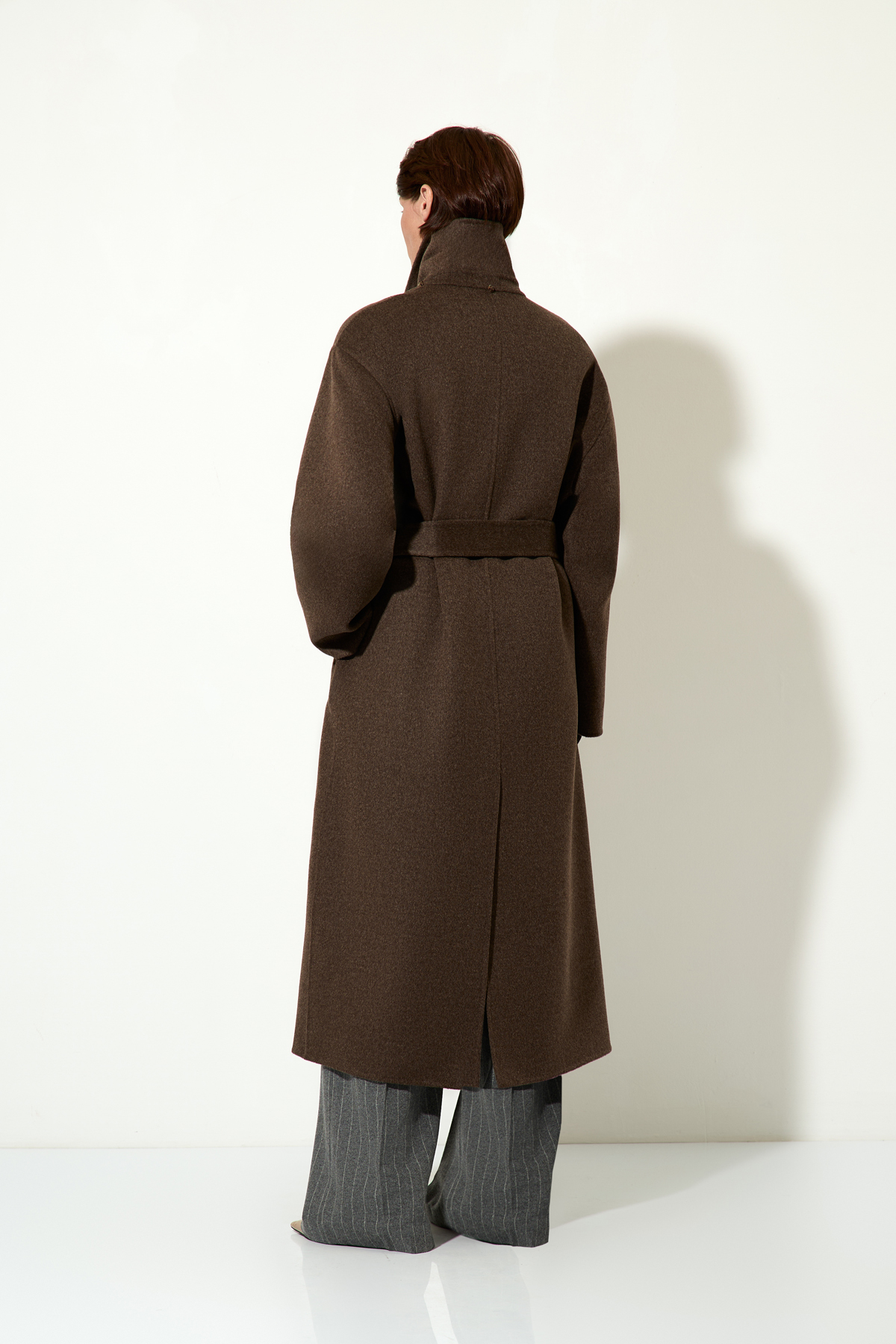 Пальто женское с капюшоном VASSA CODE, пол женский, цвет коричневый, фото №5