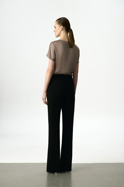 Блузка атласная VASSA&Co, пол female, цвет brown, фото №4