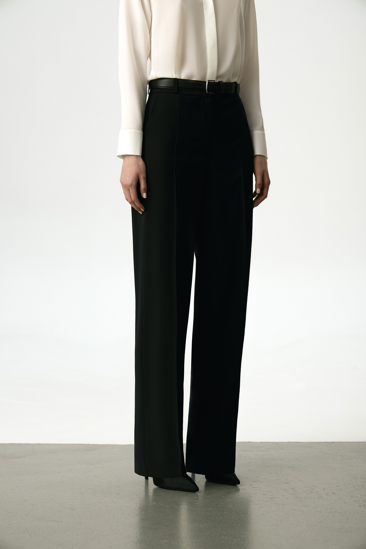 Брюки со стрелками VASSA&Co, пол женский, цвет черный, фото №3