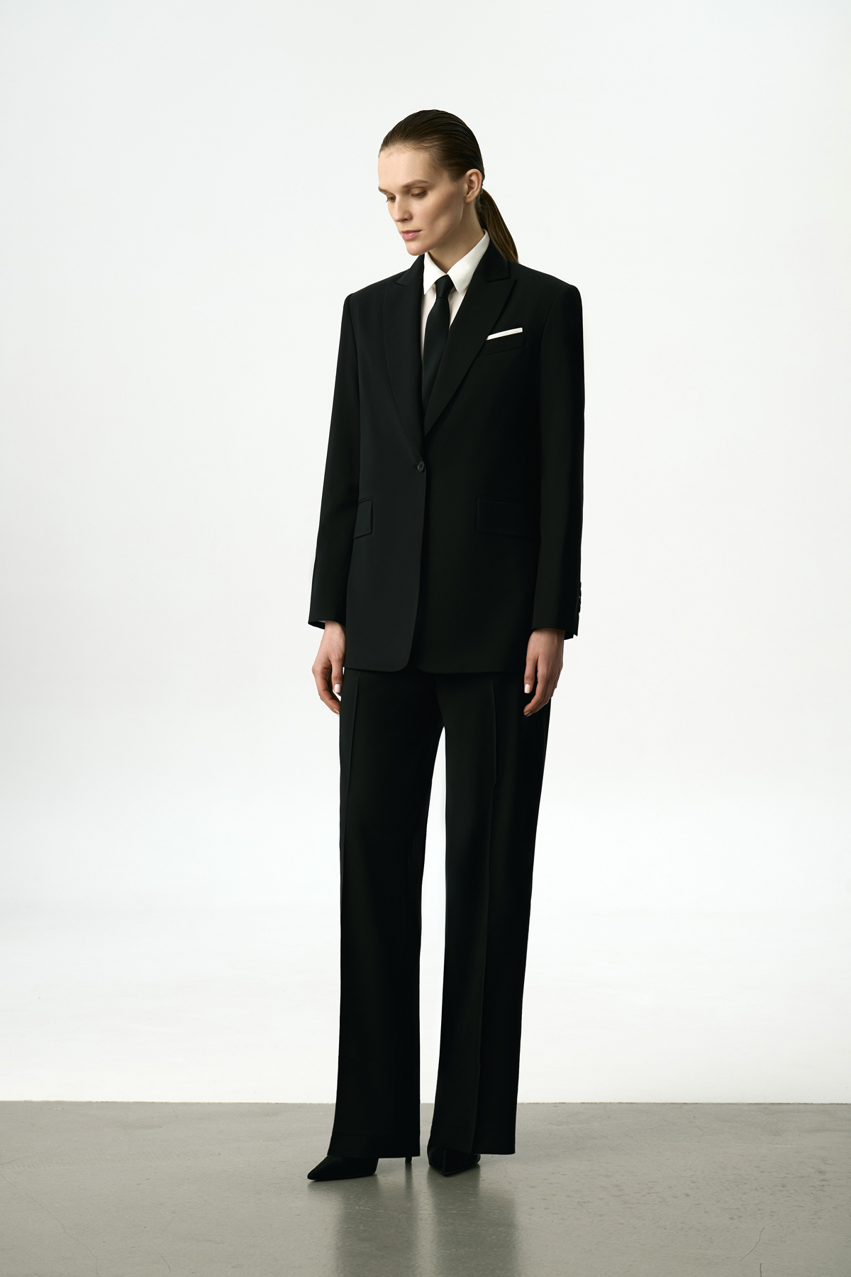 Жакет однобортный черный VASSA&Co, пол женский, цвет черный, фото №3