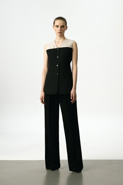 Жилет приталенный VASSA&Co, пол женский, цвет черный, фото №4