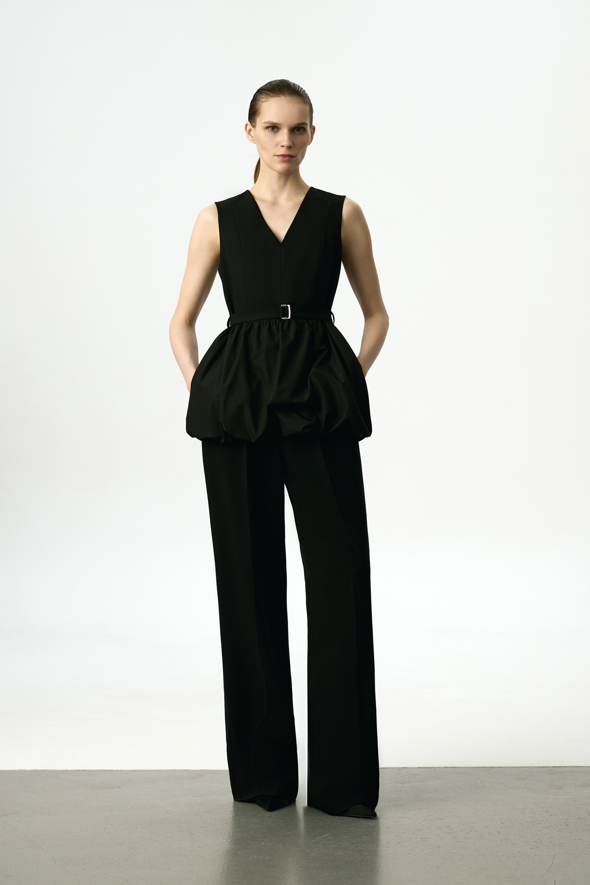 Жилет с баской VASSA&Co, пол женский, цвет черный, фото №2